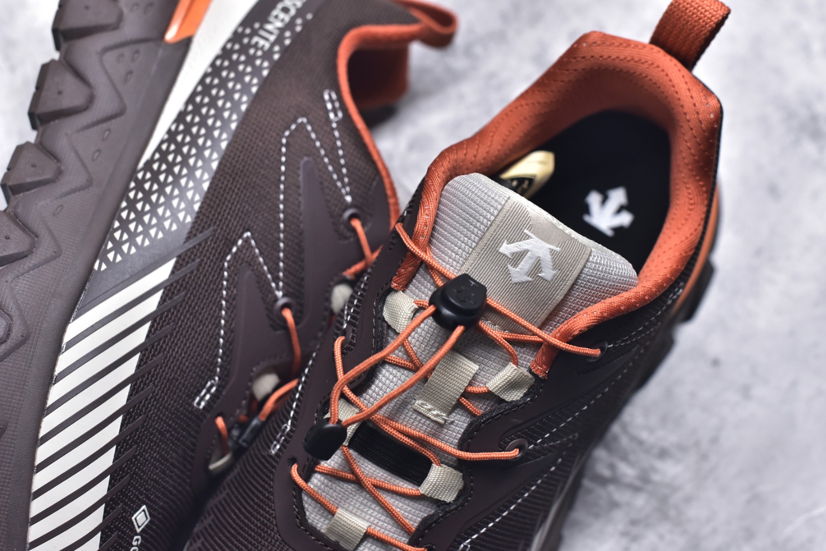 图片[9]-#迪桑特DESCENTE Snow Ride GTX 舒适柔软 防滑耐磨低帮 登山鞋 尺码：40 40.5 41 42 42.5 43 44 45-选品中心