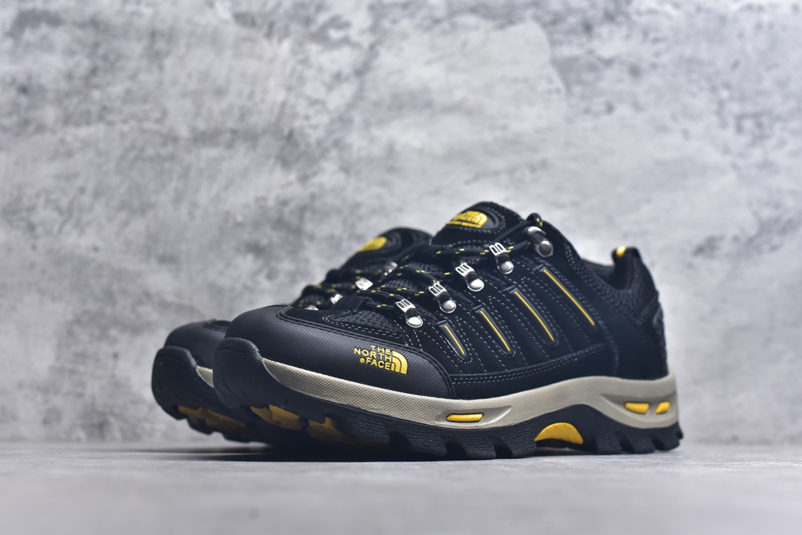 图片[2]-#The North Face/北面/乐斯菲斯 原楦型开发纸版，采用防剐蹭功能网眼布料鞋面材质，双层组合防滑防剐蹭,耐磨橡胶大底❗著名户外品牌The North Face Cedar Mesa 系列低帮系带户外运动鞋 类型：男鞋尺码：39 40 41 42 43 44-选品中心