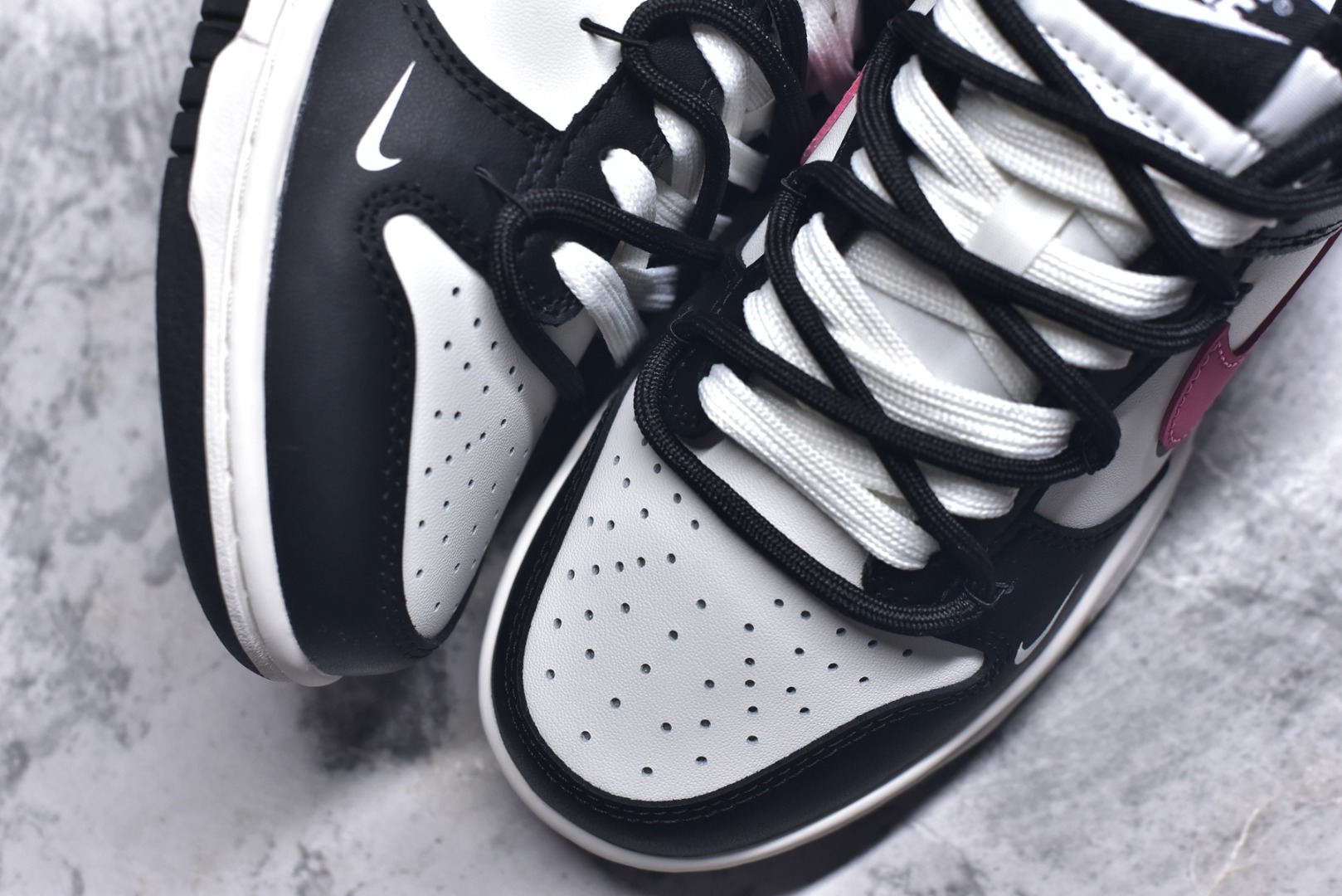 图片[8]-#耐克NIKE DUNK LOW 扣篮系列 复古低帮休闲运动滑板板鞋采用脚感柔软舒适ZoomAir气垫有效吸收滑板等极限运动在落地时带来的冲击力 为街头运动者们提供更好的保护 尺码：36 36.5 37.5 38 38.5 39 40 40.5 41 42 42.5 43 44 45货号：BP0518-093-选品中心