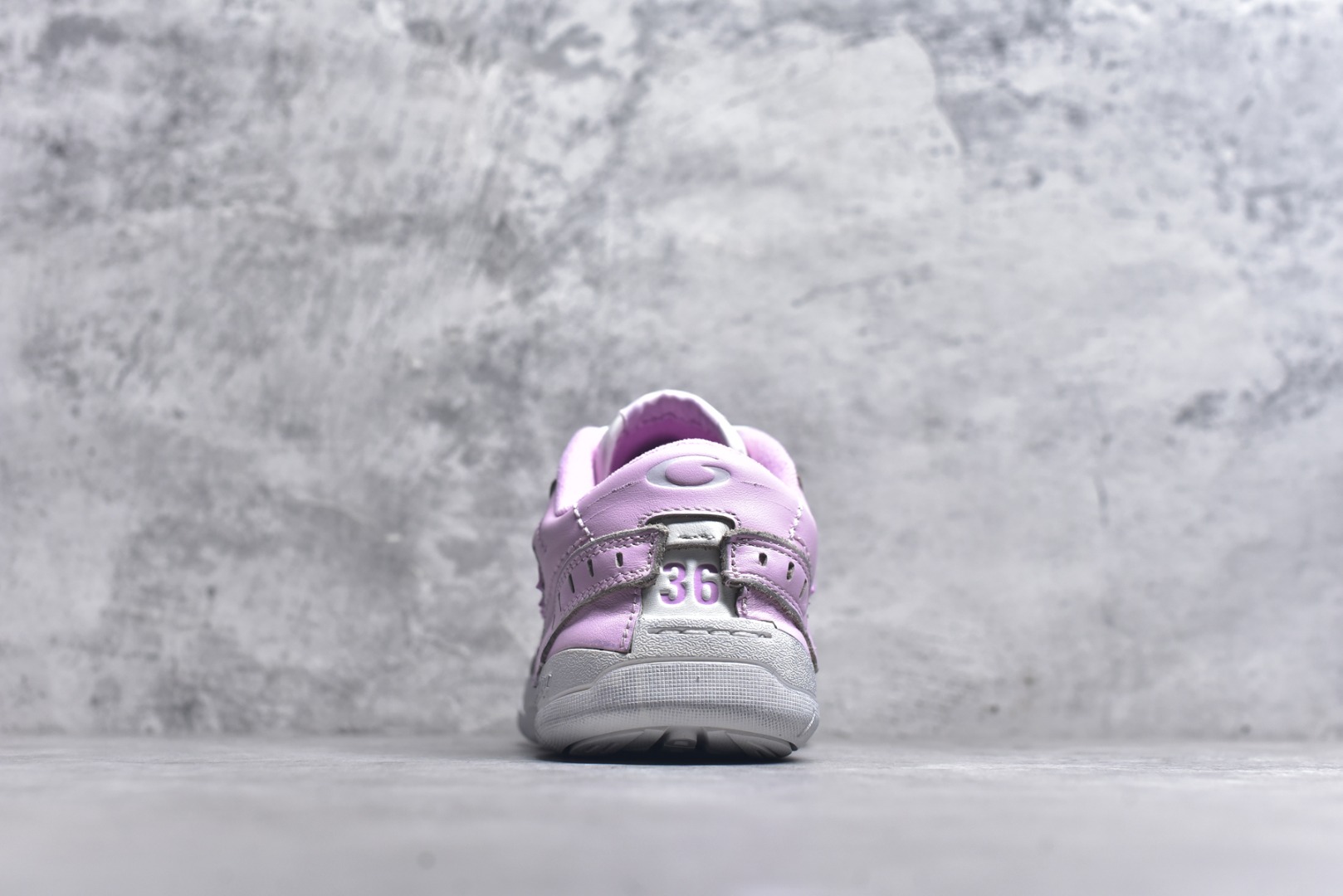 图片[5]-#Balenciaga巴黎世家18代 Hamptons Worn-Out 圆头系带舒适百搭低帮生活休闲鞋老爹鞋 全套原纸板楦头开发 最原汁原味的灵魂版型 原盒原配 正确字体电绣 男女鞋配件防尘袋及卡片全部采用原档案原楦数据开发采用环保纤维革组合网织布鞋面材质 货号：841763 WCURS 5090 尺码：35-46-选品中心