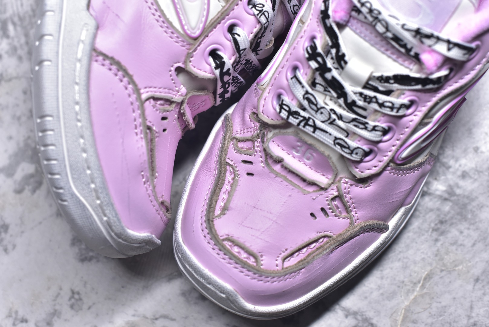 图片[8]-#Balenciaga巴黎世家18代 Hamptons Worn-Out 圆头系带舒适百搭低帮生活休闲鞋老爹鞋 全套原纸板楦头开发 最原汁原味的灵魂版型 原盒原配 正确字体电绣 男女鞋配件防尘袋及卡片全部采用原档案原楦数据开发采用环保纤维革组合网织布鞋面材质 货号：841763 WCURS 5090 尺码：35-46-选品中心