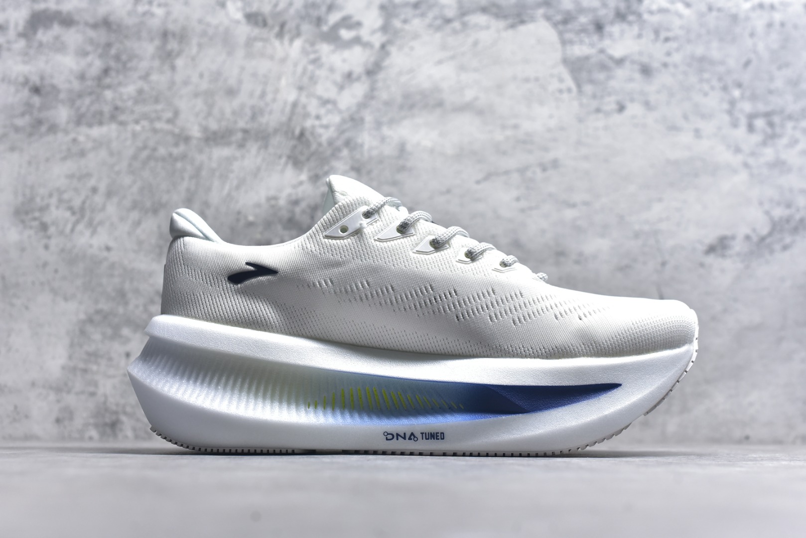 图片[3]-#Brooks布鲁克斯 Glycerin max 舒适简约防滑耐磨 低帮跑步鞋 实拍调校N版已经零色差零失真 百分百还原实物色彩所见即所得 不存在货不对板色差等低级问题 选购参考实物拍摄 不混卖不参货 只用心做好货严格选品 承诺混一赔十 尺码：36 36.5 37.5 38 38.5 39 40 40.5 41 42 42.5 43 44 44.5 45-选品中心