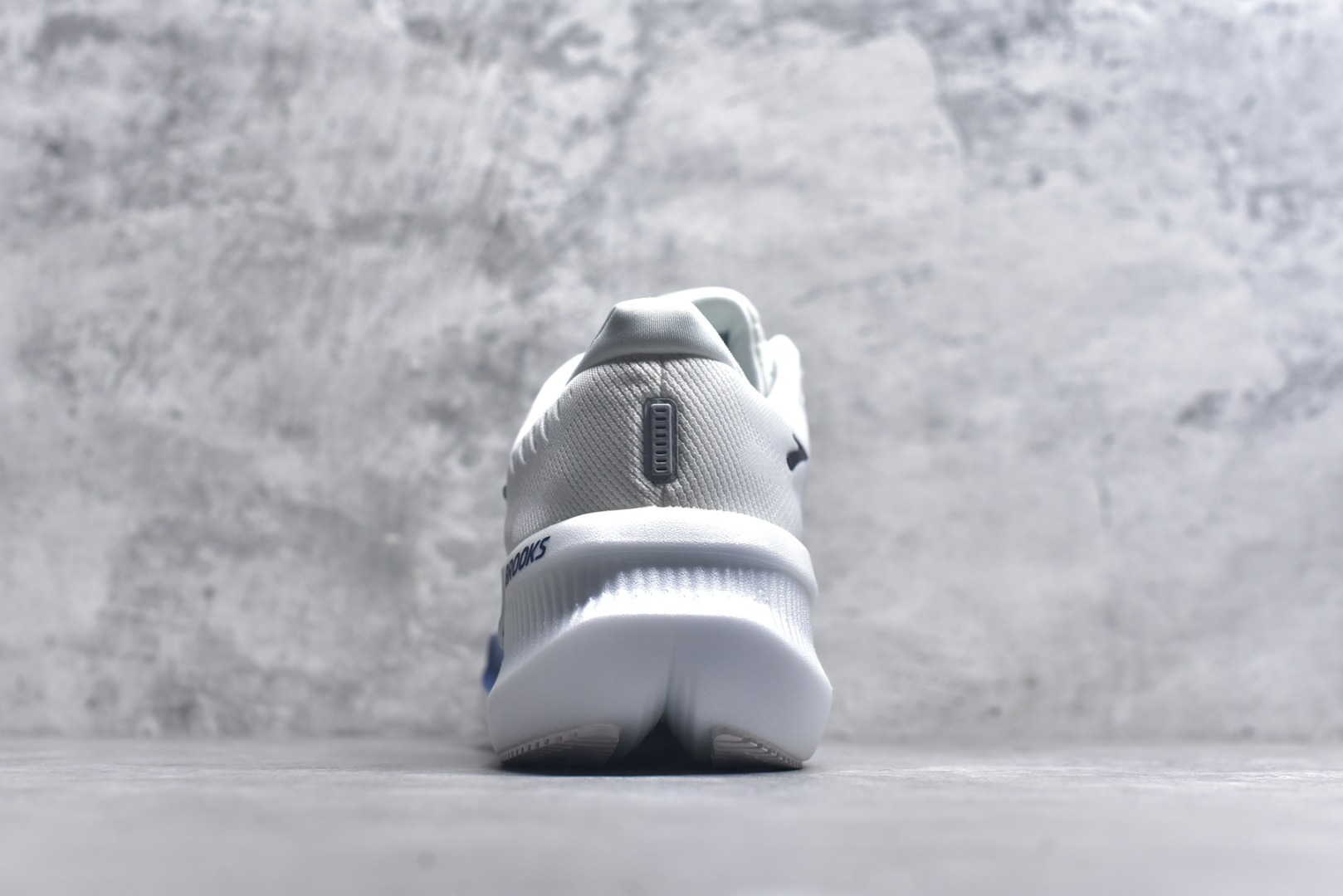 图片[5]-#Brooks布鲁克斯 Glycerin max 舒适简约防滑耐磨 低帮跑步鞋 实拍调校N版已经零色差零失真 百分百还原实物色彩所见即所得 不存在货不对板色差等低级问题 选购参考实物拍摄 不混卖不参货 只用心做好货严格选品 承诺混一赔十 尺码：36 36.5 37.5 38 38.5 39 40 40.5 41 42 42.5 43 44 44.5 45-选品中心