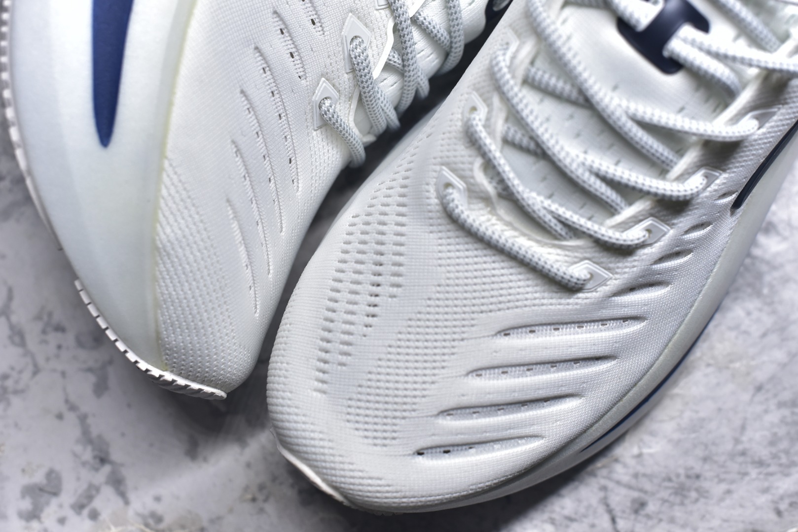 图片[8]-#Brooks布鲁克斯 Glycerin max 舒适简约防滑耐磨 低帮跑步鞋 实拍调校N版已经零色差零失真 百分百还原实物色彩所见即所得 不存在货不对板色差等低级问题 选购参考实物拍摄 不混卖不参货 只用心做好货严格选品 承诺混一赔十 尺码：36 36.5 37.5 38 38.5 39 40 40.5 41 42 42.5 43 44 44.5 45-选品中心