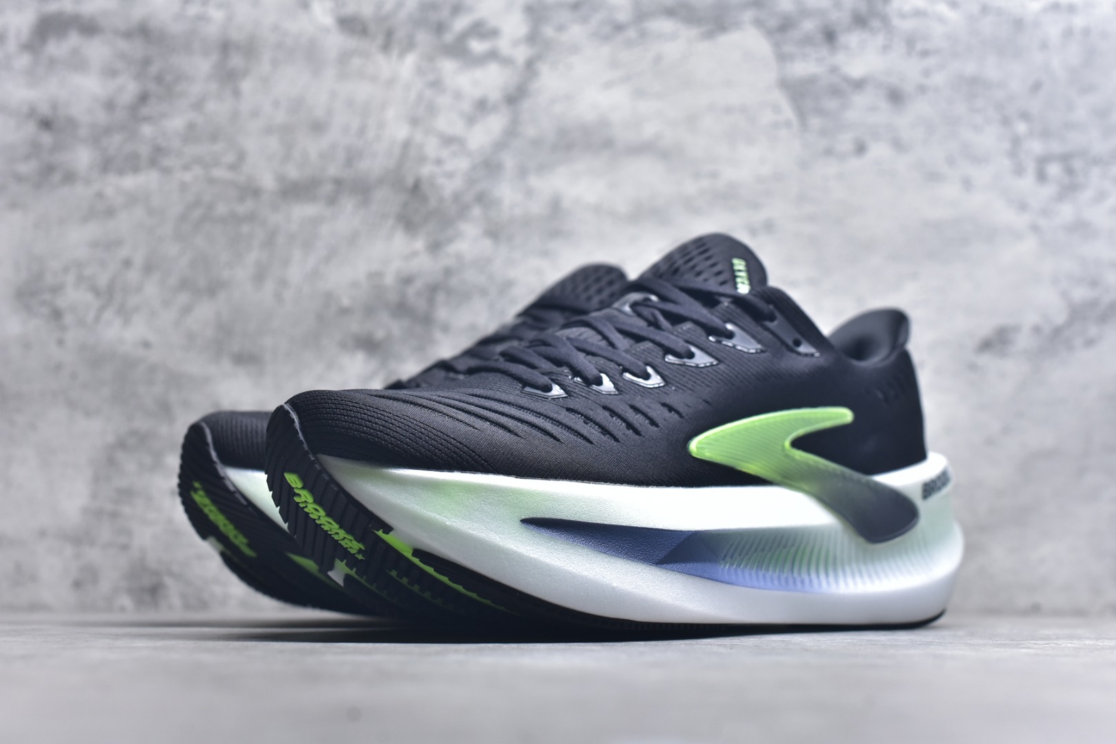 图片[2]-#Brooks布鲁克斯 Glycerin max 舒适简约防滑耐磨 低帮跑步鞋 实拍调校N版已经零色差零失真 百分百还原实物色彩所见即所得 不存在货不对板色差等低级问题 选购参考实物拍摄 不混卖不参货 只用心做好货严格选品 承诺混一赔十 尺码：36 36.5 37.5 38 38.5 39 40 40.5 41 42 42.5 43 44 44.5 45-选品中心