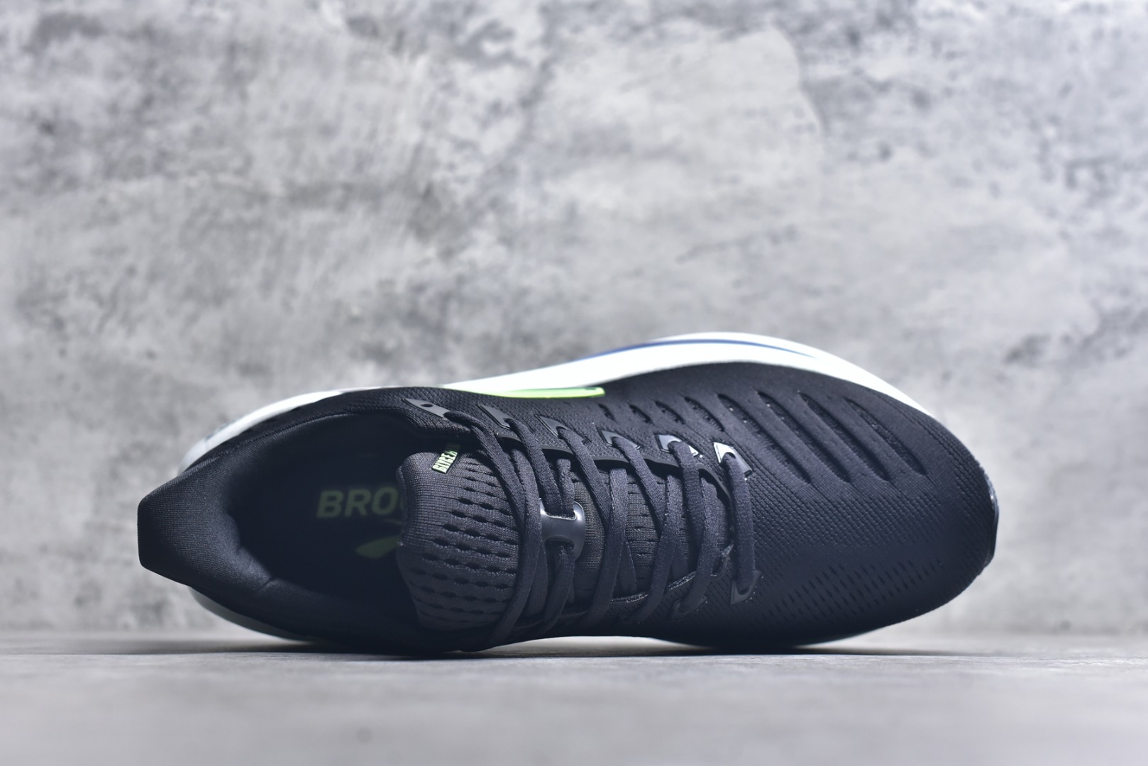 图片[4]-#Brooks布鲁克斯 Glycerin max 舒适简约防滑耐磨 低帮跑步鞋 实拍调校N版已经零色差零失真 百分百还原实物色彩所见即所得 不存在货不对板色差等低级问题 选购参考实物拍摄 不混卖不参货 只用心做好货严格选品 承诺混一赔十 尺码：36 36.5 37.5 38 38.5 39 40 40.5 41 42 42.5 43 44 44.5 45-选品中心