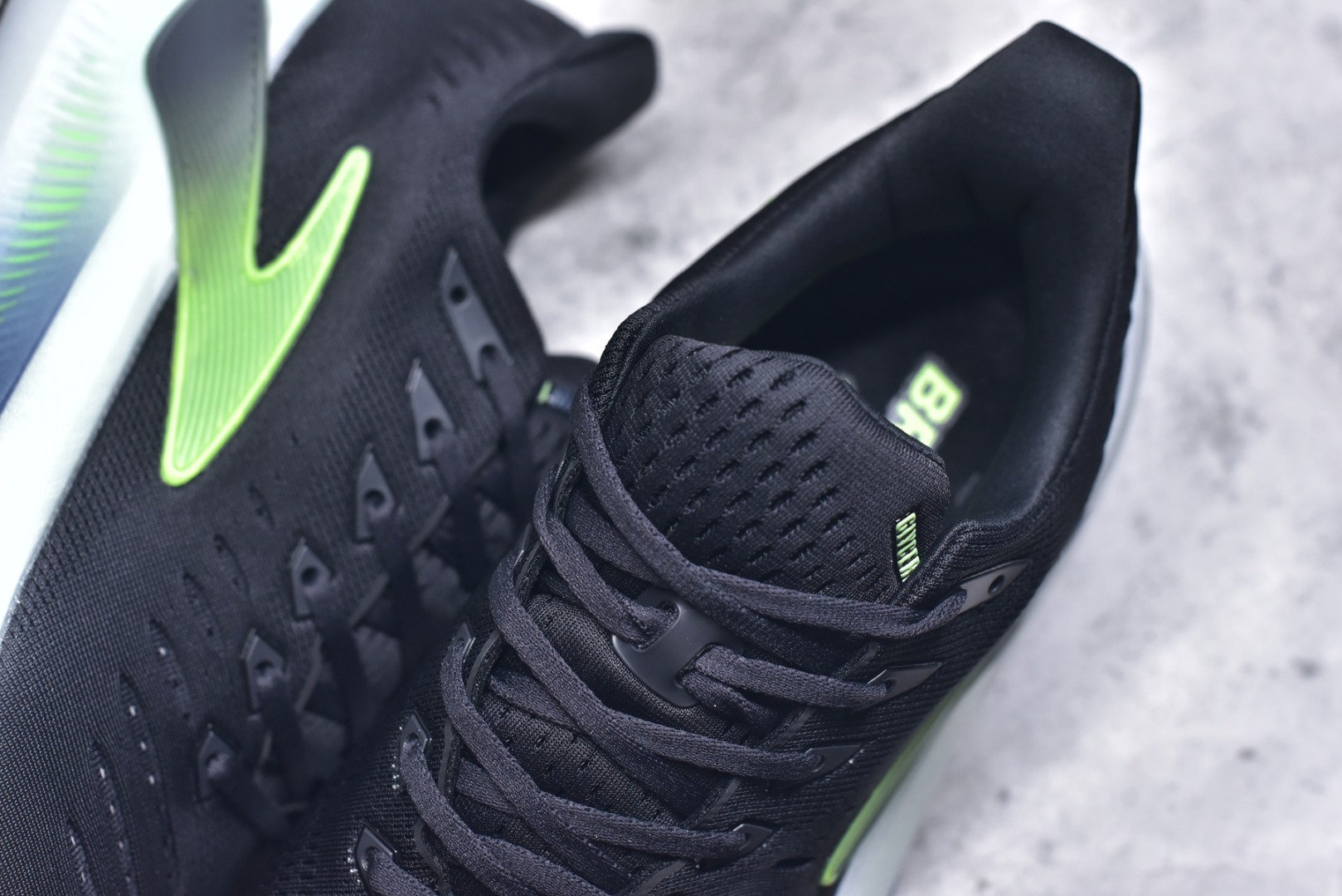 图片[9]-#Brooks布鲁克斯 Glycerin max 舒适简约防滑耐磨 低帮跑步鞋 实拍调校N版已经零色差零失真 百分百还原实物色彩所见即所得 不存在货不对板色差等低级问题 选购参考实物拍摄 不混卖不参货 只用心做好货严格选品 承诺混一赔十 尺码：36 36.5 37.5 38 38.5 39 40 40.5 41 42 42.5 43 44 44.5 45-选品中心