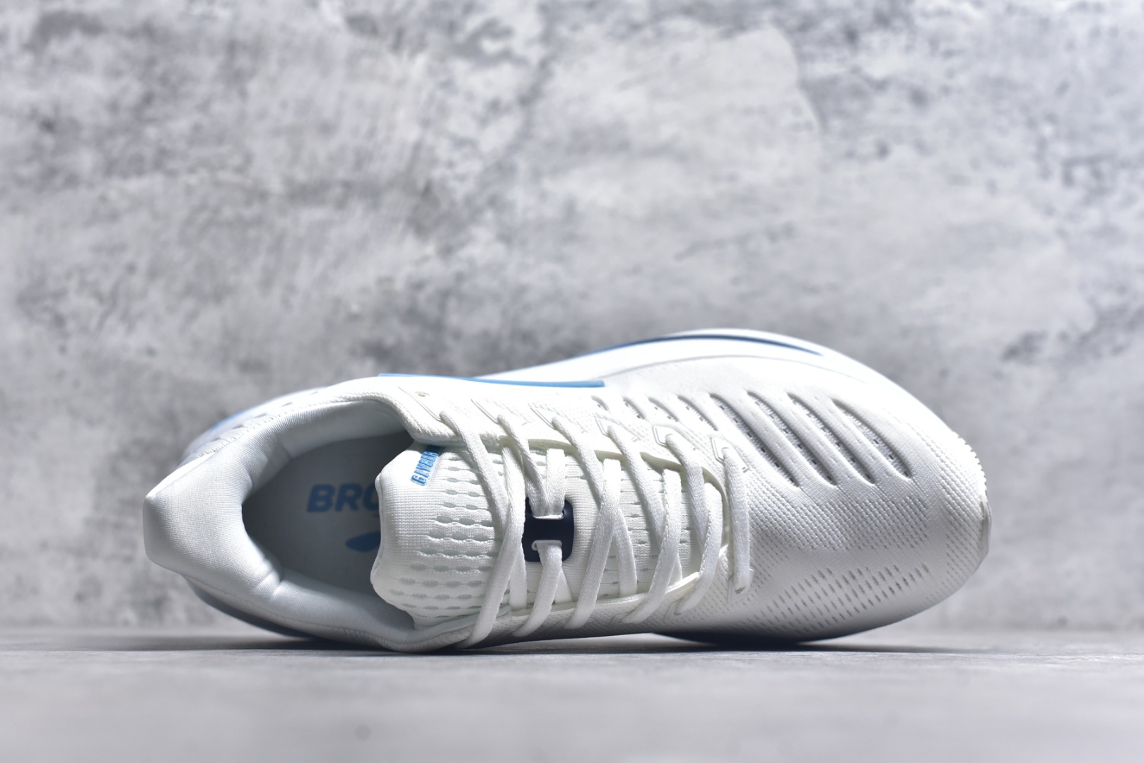 图片[4]-#Brooks布鲁克斯 Glycerin max 舒适简约防滑耐磨 低帮跑步鞋 实拍调校N版已经零色差零失真 百分百还原实物色彩所见即所得 不存在货不对板色差等低级问题 选购参考实物拍摄 不混卖不参货 只用心做好货严格选品 承诺混一赔十 尺码：36 36.5 37.5 38 38.5 39 40 40.5 41 42 42.5 43 44 44.5 45-选品中心