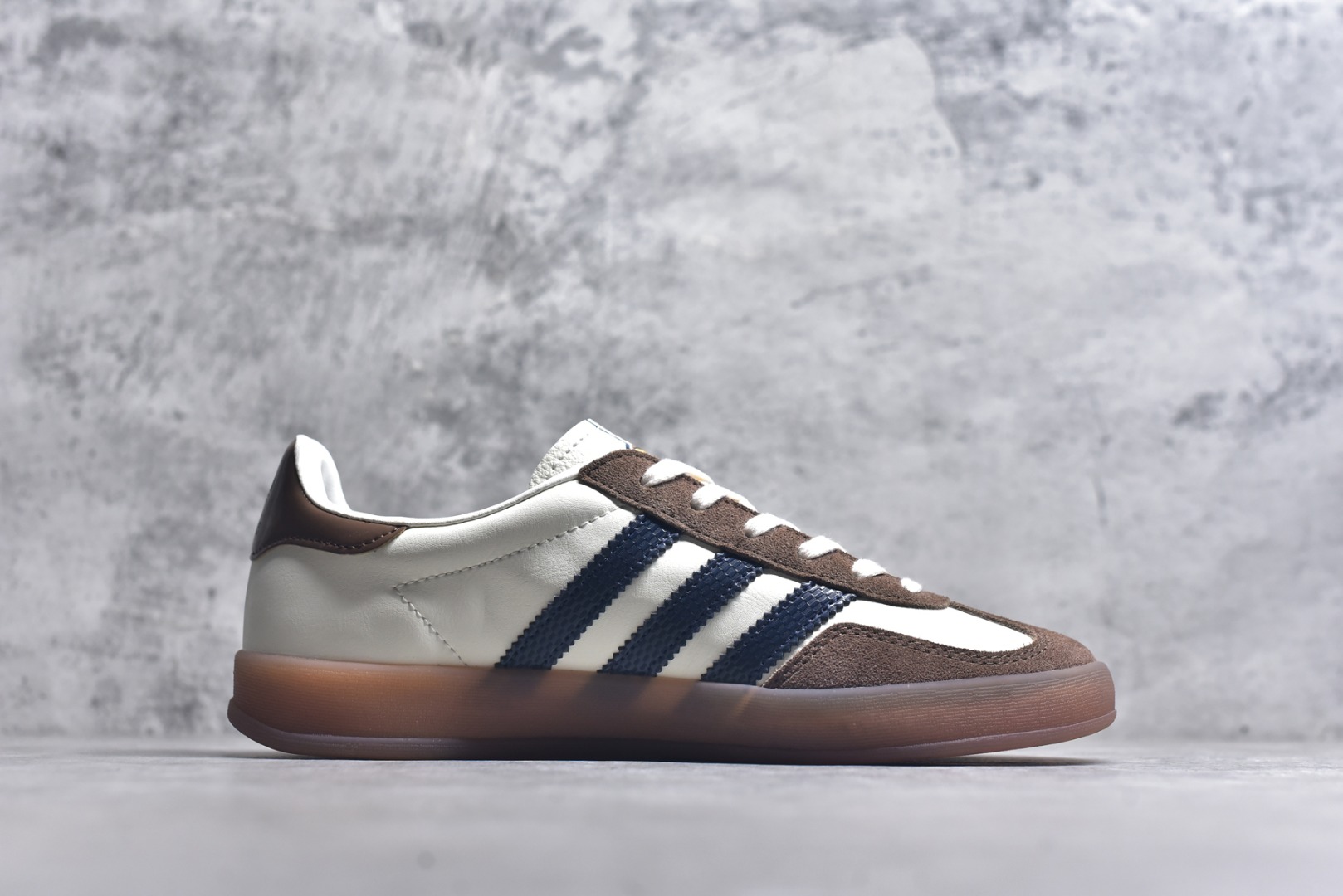 图片[3]-#AD 阿迪 Gazelle Indoor \”60th\” 低帮运动休闲板鞋 JP9221 尺码：35.5 36 36.5 37 38 38.5 39 40 40.5 41 42 42.5 43 44 44.5 45-选品中心