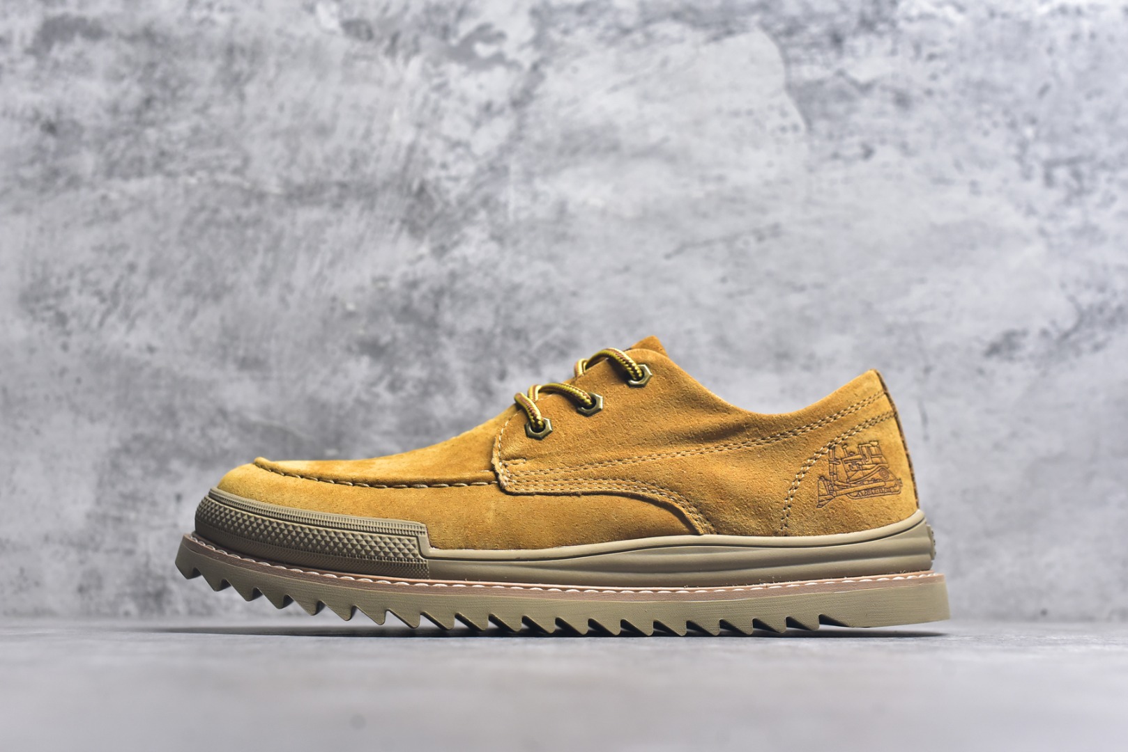 #2025秋冬新款CAT硬汉推土机品牌·卡特Tramp Hike Low款户外休闲低帮男鞋广东中山代工厂原产楦型 台产耐磨麂皮材质 手工马克线固特异缝制工艺 轻量柔韧橡胶防滑大底 正确原盒包装吊牌 完全还原ZP工艺 徒步旅行者百搭休闲旅游休闲鞋 尺码：39 40 41 42 43 44（皮鞋码）-选品中心