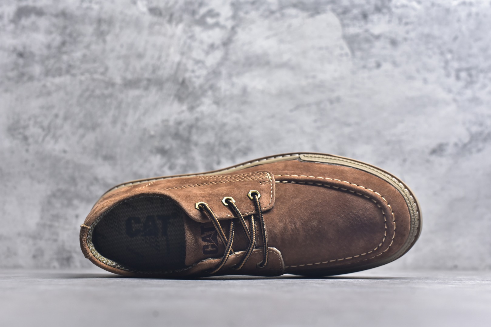 图片[4]-#秋冬新款CAT硬汉推土机品牌·卡特Tramp Hike Low款户外休闲低帮男鞋广东中山代工厂原产楦型 台产耐磨麂皮材质 手工马克线固特异缝制工艺 轻量柔韧橡胶防滑大底 正确原盒包装吊牌 完全还原ZP工艺 徒步旅行者百搭休闲旅游休闲鞋 尺码：39 40 41 42 43 44（皮鞋码）-选品中心