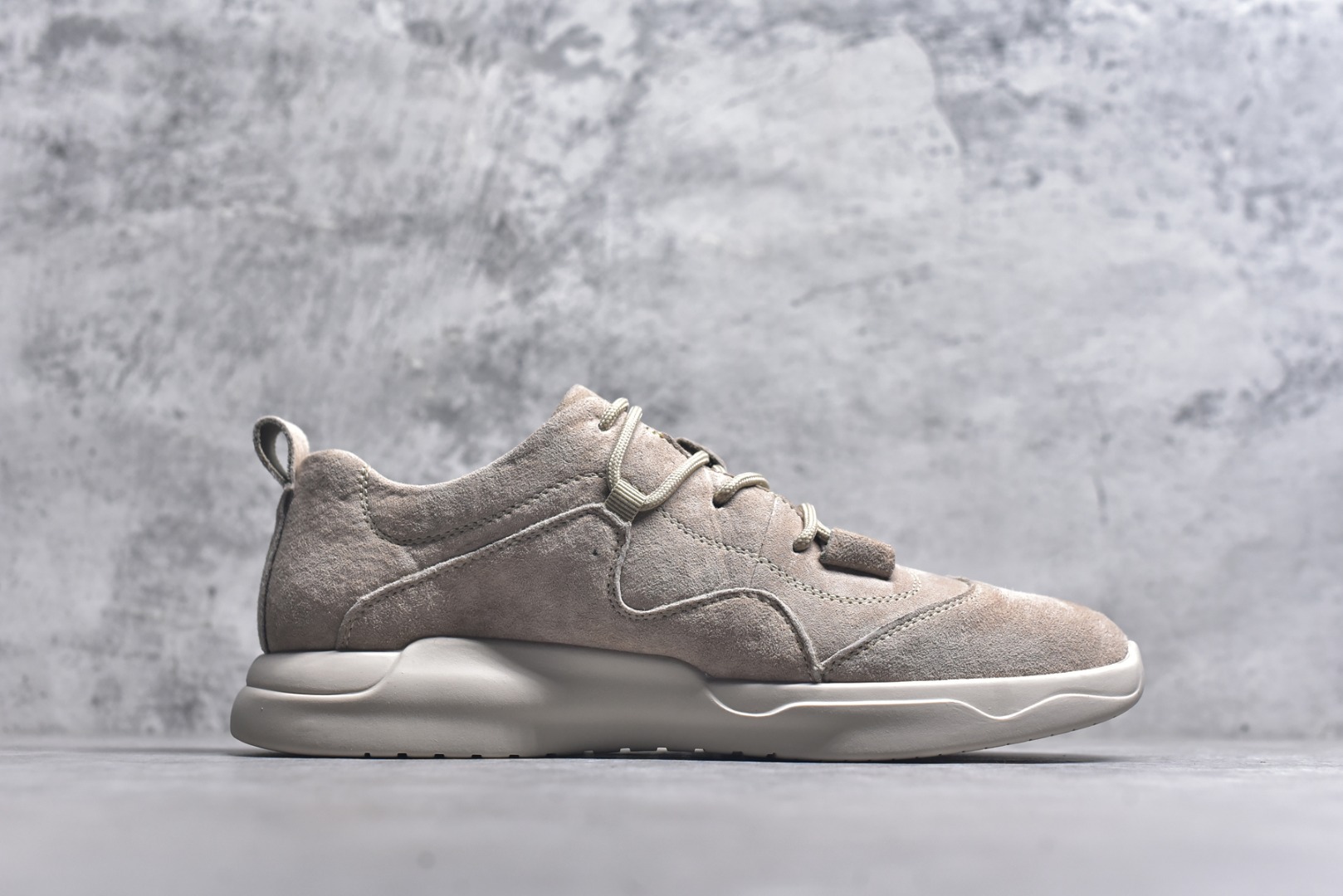 图片[3]-#秋冬款CAT/卡特 经典百搭户外低帮休闲工装靴 官网常年主打款 全鞋真牛皮材料 大底到五金都是代工厂原材料制作 同原版固特异永不开胶工艺 好货不杀猪 首单质量严格把控 某宝代购最畅销的产品 全套官网统一包装 今年冬季防寒户外专用 日常随意搭配 型男必备 717336 尺码：39 40 41 42 43 44 (标准码)-选品中心