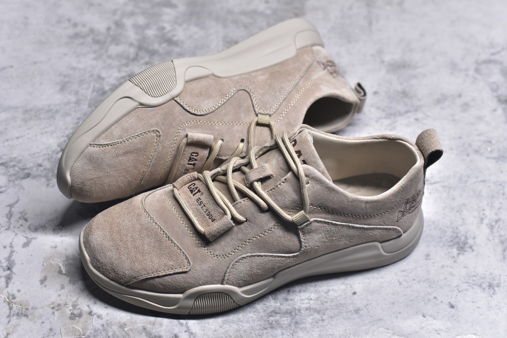 图片[7]-#秋冬款CAT/卡特 经典百搭户外低帮休闲工装靴 官网常年主打款 全鞋真牛皮材料 大底到五金都是代工厂原材料制作 同原版固特异永不开胶工艺 好货不杀猪 首单质量严格把控 某宝代购最畅销的产品 全套官网统一包装 今年冬季防寒户外专用 日常随意搭配 型男必备 717336 尺码：39 40 41 42 43 44 (标准码)-选品中心