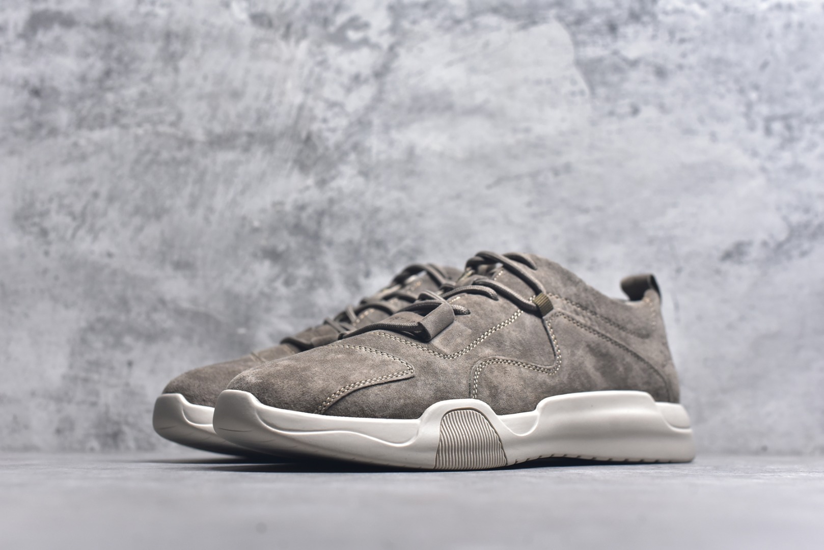 图片[2]-#秋冬款CAT/卡特 经典百搭户外低帮休闲工装靴 官网常年主打款 全鞋真牛皮材料 大底到五金都是代工厂原材料制作 同原版固特异永不开胶工艺 好货不杀猪 首单质量严格把控 某宝代购最畅销的产品 全套官网统一包装 今年冬季防寒户外专用 日常随意搭配 型男必备 717336 尺码：39 40 41 42 43 44 (标准码)-选品中心