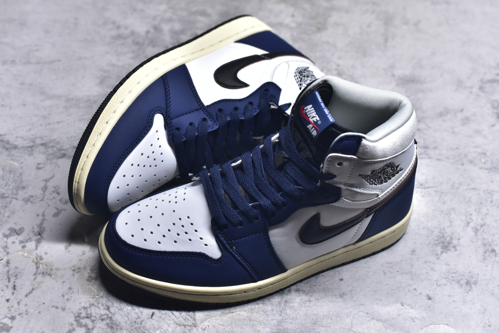 图片[7]-#乔丹 Air Jordan 1 Retro High AJ1乔丹一代高帮经典复古文化休闲运动篮球球555088-009 尺码36 36.5 37.5 38 38.5 39 40 40.5 41 42 42.5 43 44 45-选品中心