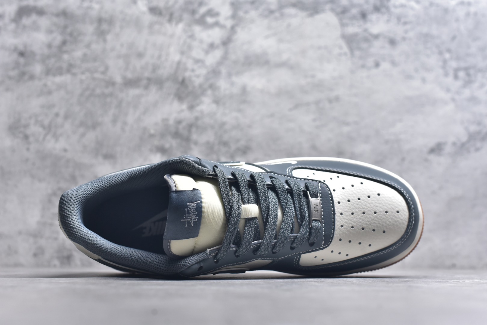 图片[4]-#Nk Air Force 1\’07 Low 斯图西联名-灰白生胶 空军一号低帮休闲板鞋 XZ9688-101 #原楦头原纸板 原装鞋盒 定制五金配件 内置全掌气垫 原厂鞋底 尺码：36 36.5 37.5 38 38.5 39 40 40.5 41 42 42.5 43 44 44.5 45 9.D4-选品中心