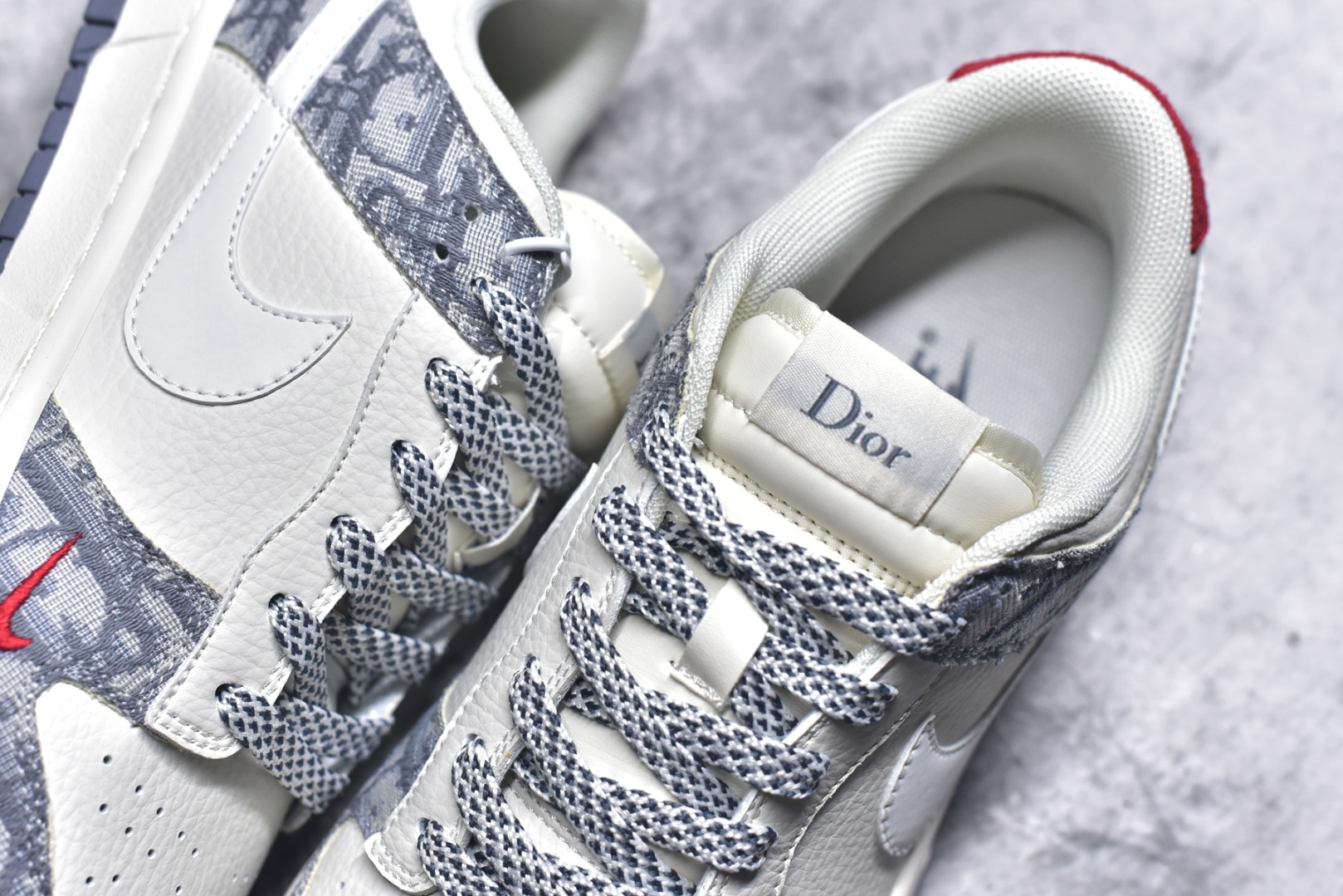 图片[9]-#海外爆款限量发售！Nike SB Dunk Low“迪奥灰花纹” 周年高端定制 低帮休闲板鞋 定制鞋盒 大厂纯原品质出货 超高清洁度 皮料切割干净无任何毛边 细节完美 货号：CS1688-122 尺码：36 36.5 37.5 38 38.5 39 40 40.5 41 42 42.5 43 44 44.5 45-选品中心