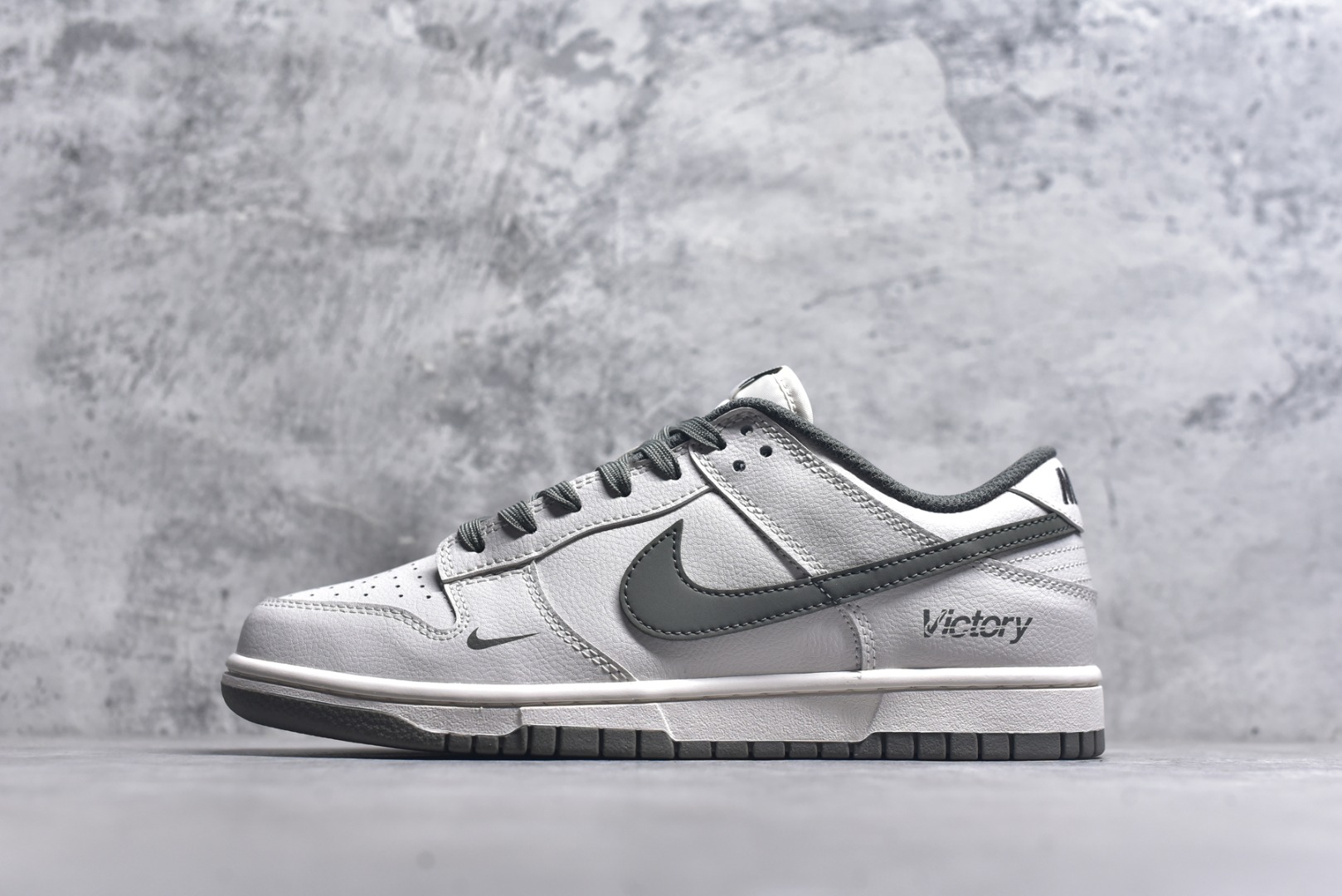 #Nike SB Dunk Low \