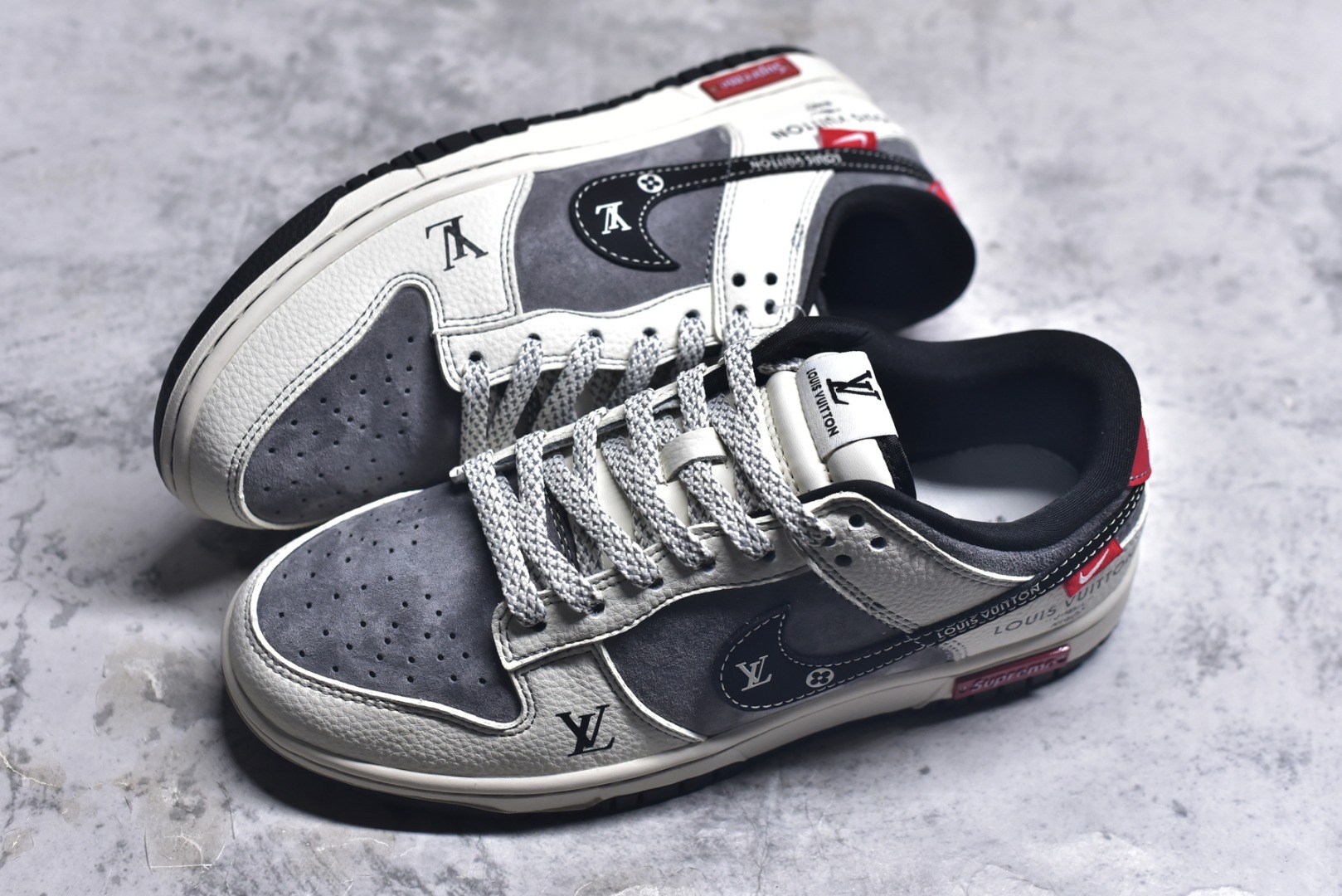 图片[7]-#海外爆款限量发售！Nike SB Dunk Low“LV联名——金属灰猪八” 周年高端定制 低帮休闲板鞋 定制鞋盒 大厂纯原品质出货 超高清洁度 皮料切割干净无任何毛边 细节完美 货号：CX5050-Y17 尺码：36 36.5 37.5 38 38.5 39 40 40.5 41 42 42.5 43 44 44.5 45-选品中心