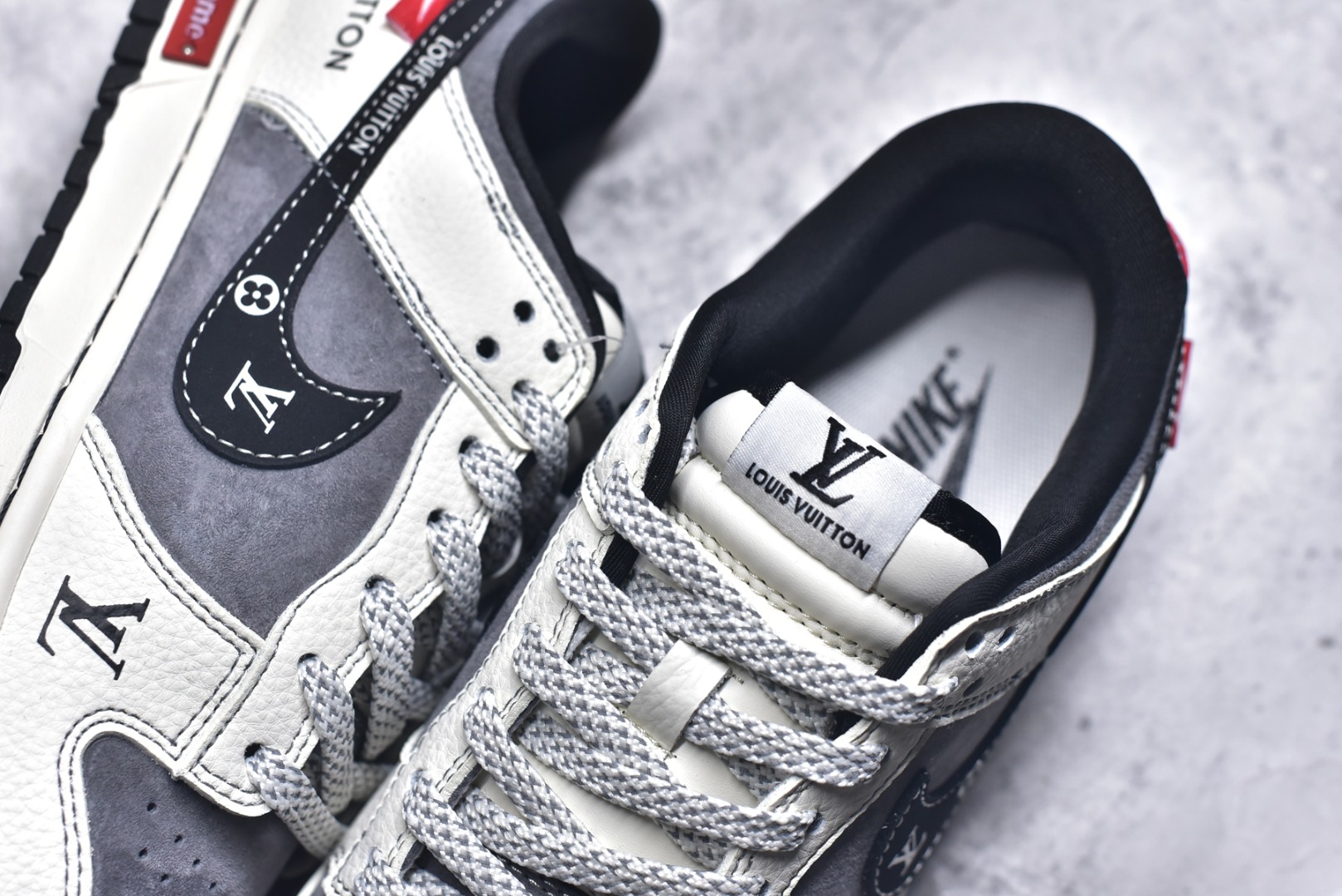 图片[9]-#海外爆款限量发售！Nike SB Dunk Low“LV联名——金属灰猪八” 周年高端定制 低帮休闲板鞋 定制鞋盒 大厂纯原品质出货 超高清洁度 皮料切割干净无任何毛边 细节完美 货号：CX5050-Y17 尺码：36 36.5 37.5 38 38.5 39 40 40.5 41 42 42.5 43 44 44.5 45-选品中心