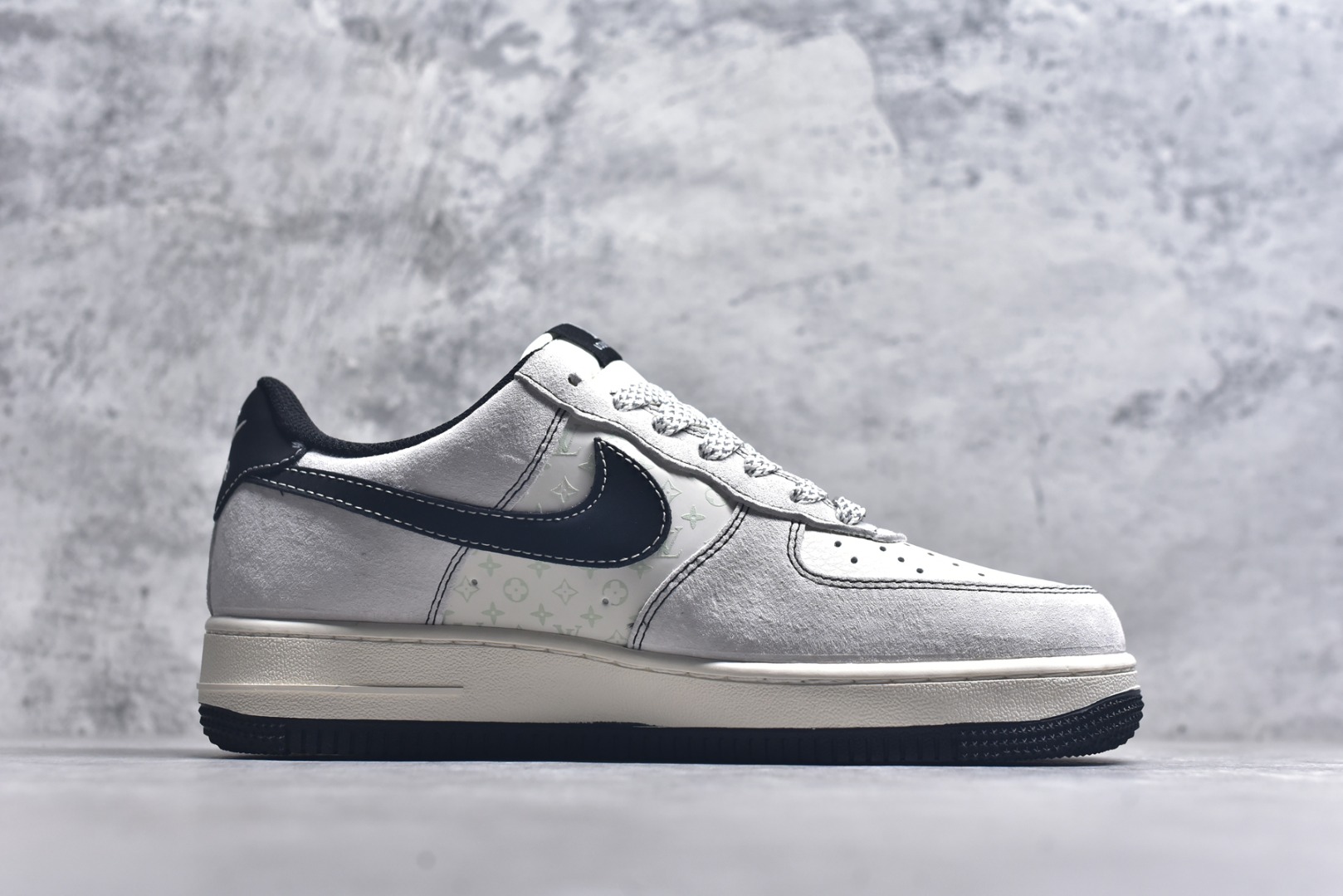 图片[3]-#Nike Air Force 1\’07 Low LV联名 黑勾织标 空军一号低帮休闲板鞋 CX5050-Y23 #原楦头原纸板 原装鞋盒 定制五金配件 内置全掌气垫 原厂鞋底 尺码：36 36.5 37.5 38 38.5 39 40 40.5 41 42 42.5 43 44 44.5 45 9.D4-选品中心