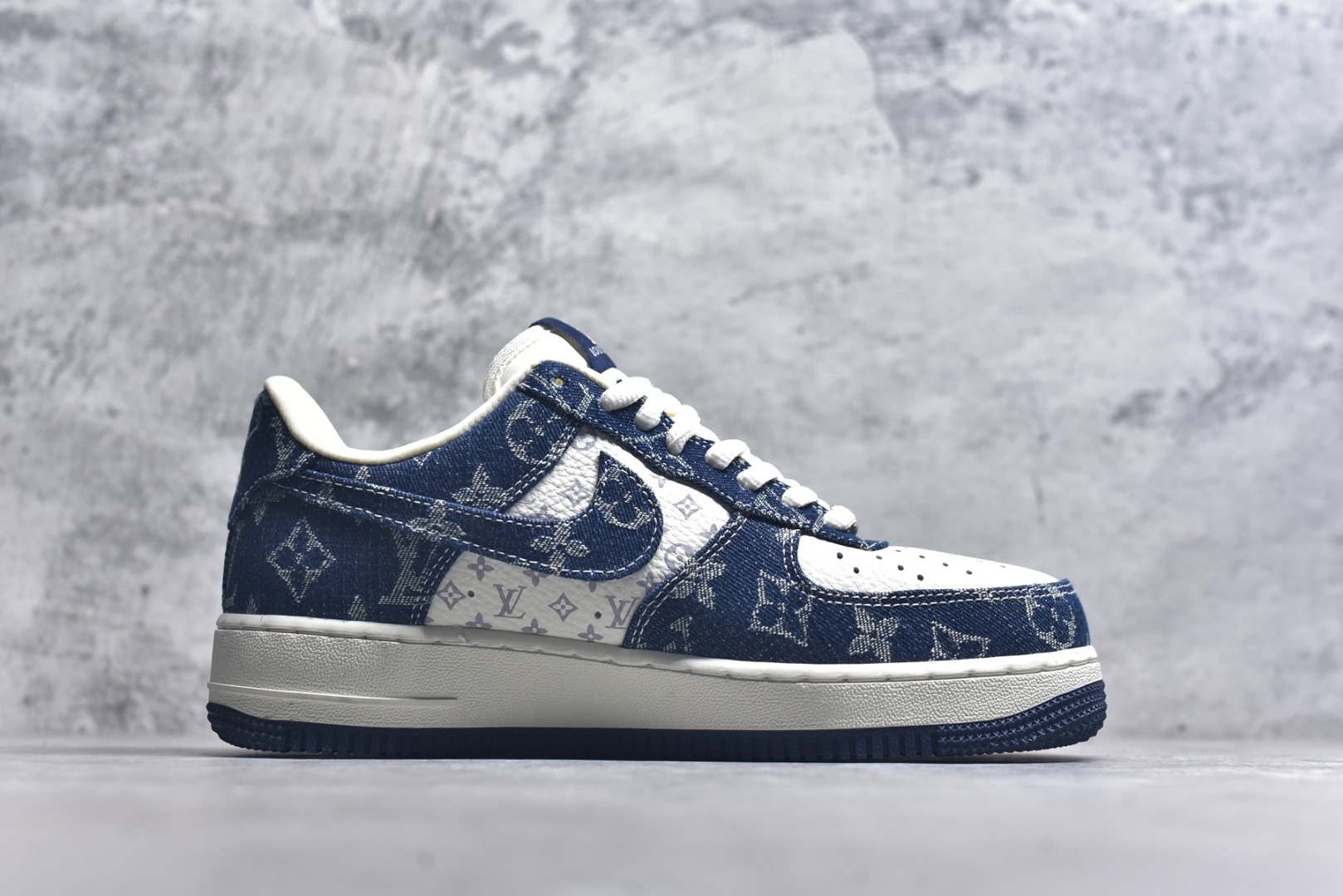 图片[3]-#Nike Air Force 1\’07 Low LV联名 白蓝 空军一号低帮休闲板鞋 YF9511-811 #原楦头原纸板 原装鞋盒 定制五金配件 内置全掌气垫 原厂鞋底 尺码：36 36.5 37.5 38 38.5 39 40 40.5 41 42 42.5 43 44 44.5 45 9.D4-选品中心