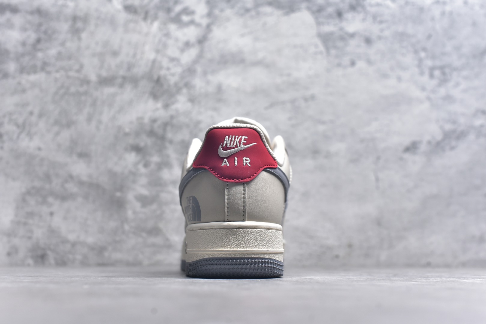 图片[5]-#Nk Air Force 1\’07 Low 北面联名 拼接猪八红尾 空军一号 低帮休闲板鞋 XZ6188-649 #原楦头原纸板 原装鞋盒 定制五金配件 内置全掌气垫 原厂鞋底 尺码：36 36.5 37.5 38 38.5 39 40 40.5 41 42 42.5 43 44 44.5 45 9.D4-选品中心