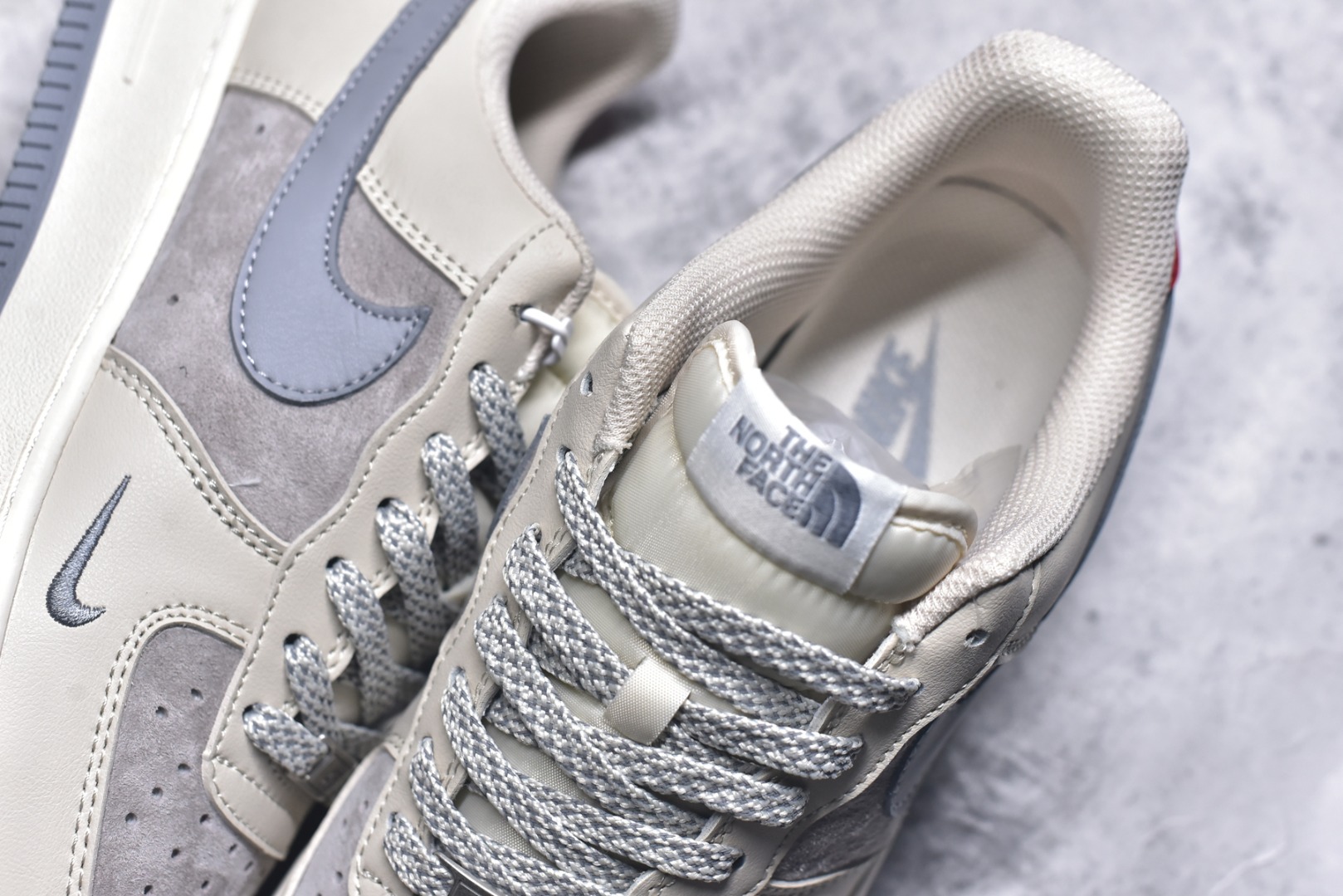 图片[9]-#Nk Air Force 1\’07 Low 北面联名 拼接猪八红尾 空军一号 低帮休闲板鞋 XZ6188-649 #原楦头原纸板 原装鞋盒 定制五金配件 内置全掌气垫 原厂鞋底 尺码：36 36.5 37.5 38 38.5 39 40 40.5 41 42 42.5 43 44 44.5 45 9.D4-选品中心