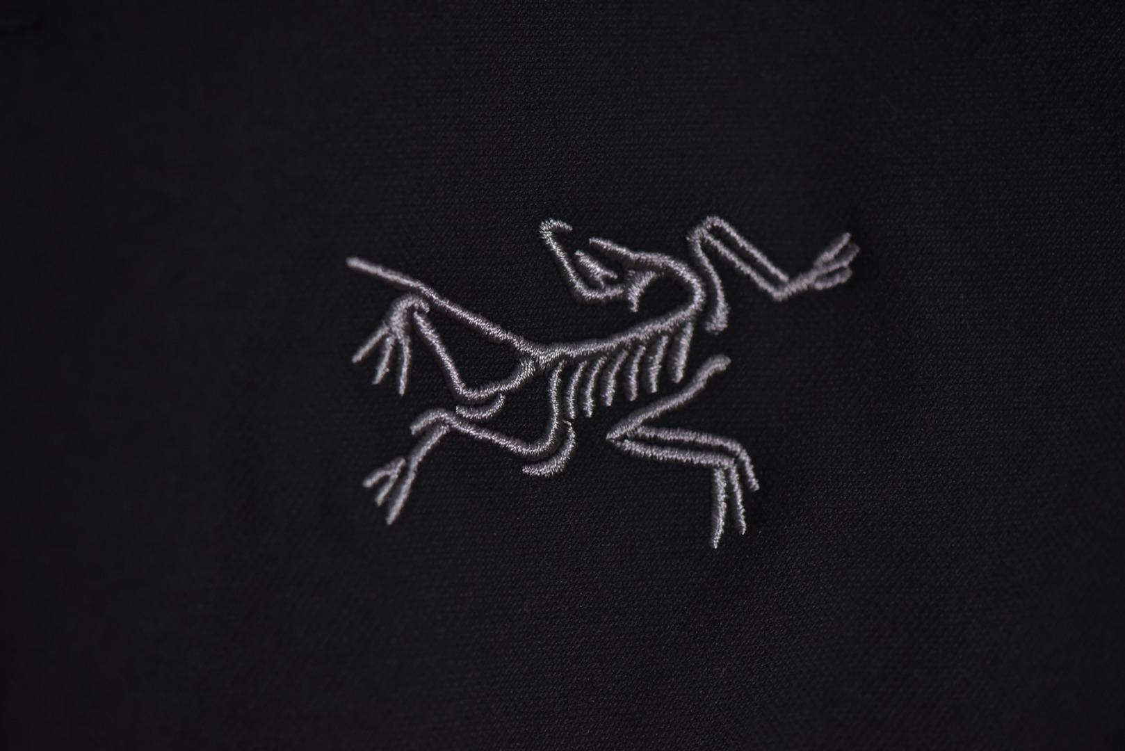 图片[3]-#ARCTERYX 始祖鸟Birds-CCO-Logo户外衬衫系列 ❗ 现货供应 全年售后❗ 温馨提示❗（只做高端产品） DF巅峰 踏上巅峰❗ 颜色：黑色.浅绿.卡其.蓝色.军绿 尺码：XXS.XS.S. M .L .XL. XXL.-选品中心