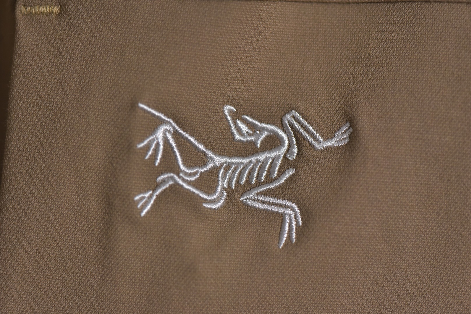 图片[3]-#ARCTERYX 始祖鸟Birds-CCO-Logo户外衬衫系列 ❗ 现货供应 全年售后❗ 温馨提示❗（只做高端产品） DF巅峰 踏上巅峰❗ 颜色：黑色.浅绿.卡其.蓝色.军绿 尺码：XXS.XS.S. M .L .XL. XXL.-选品中心