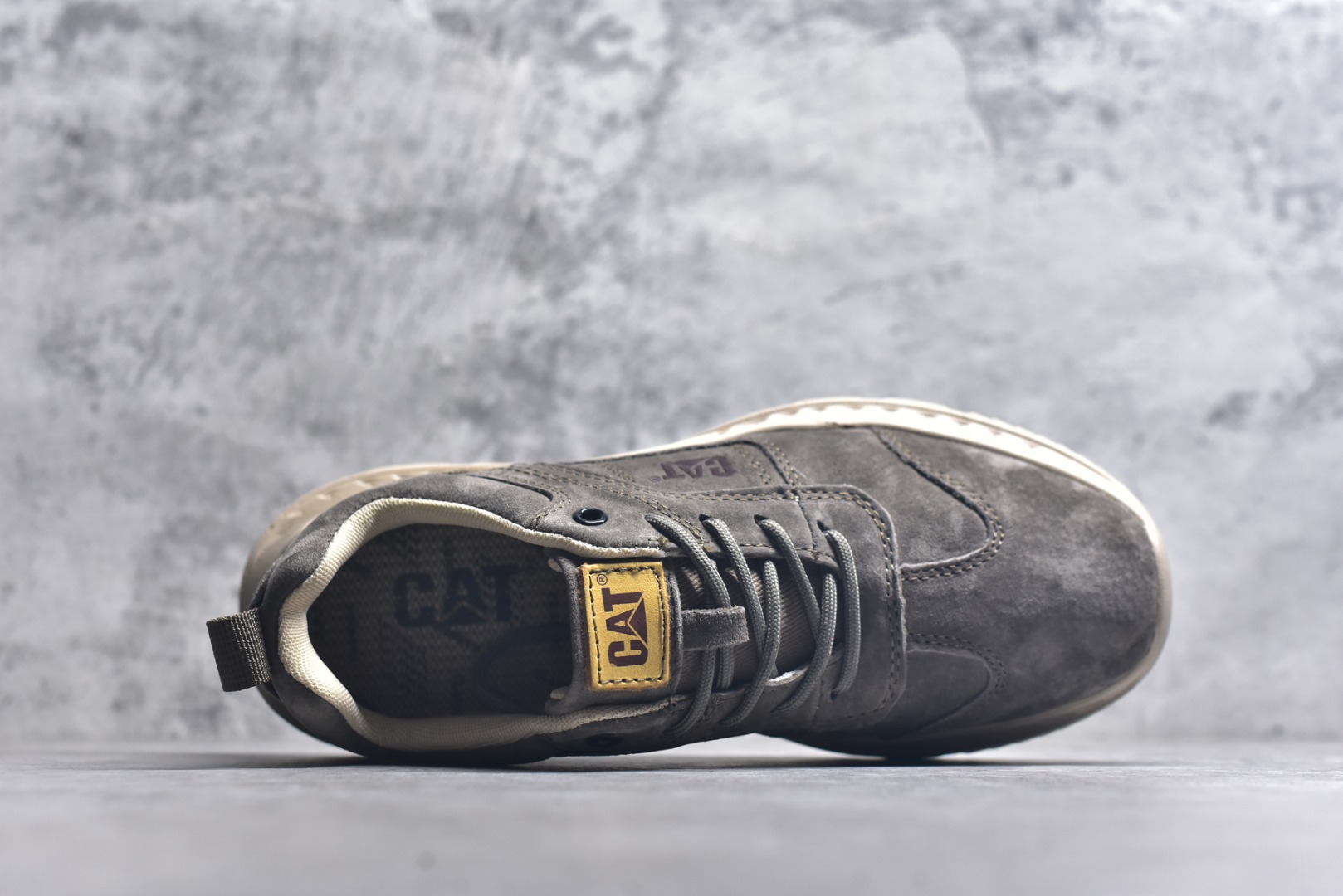 图片[4]-#CAT/卡特 Tramp Hike Low 客制款 8058 户外休闲低帮男鞋 台产耐磨麂皮材质 手工缝线固特异缝制工艺轻量柔韧橡胶防滑大底 日常随意搭配 型男必备 尺码：39 40 41 42 43 44-选品中心