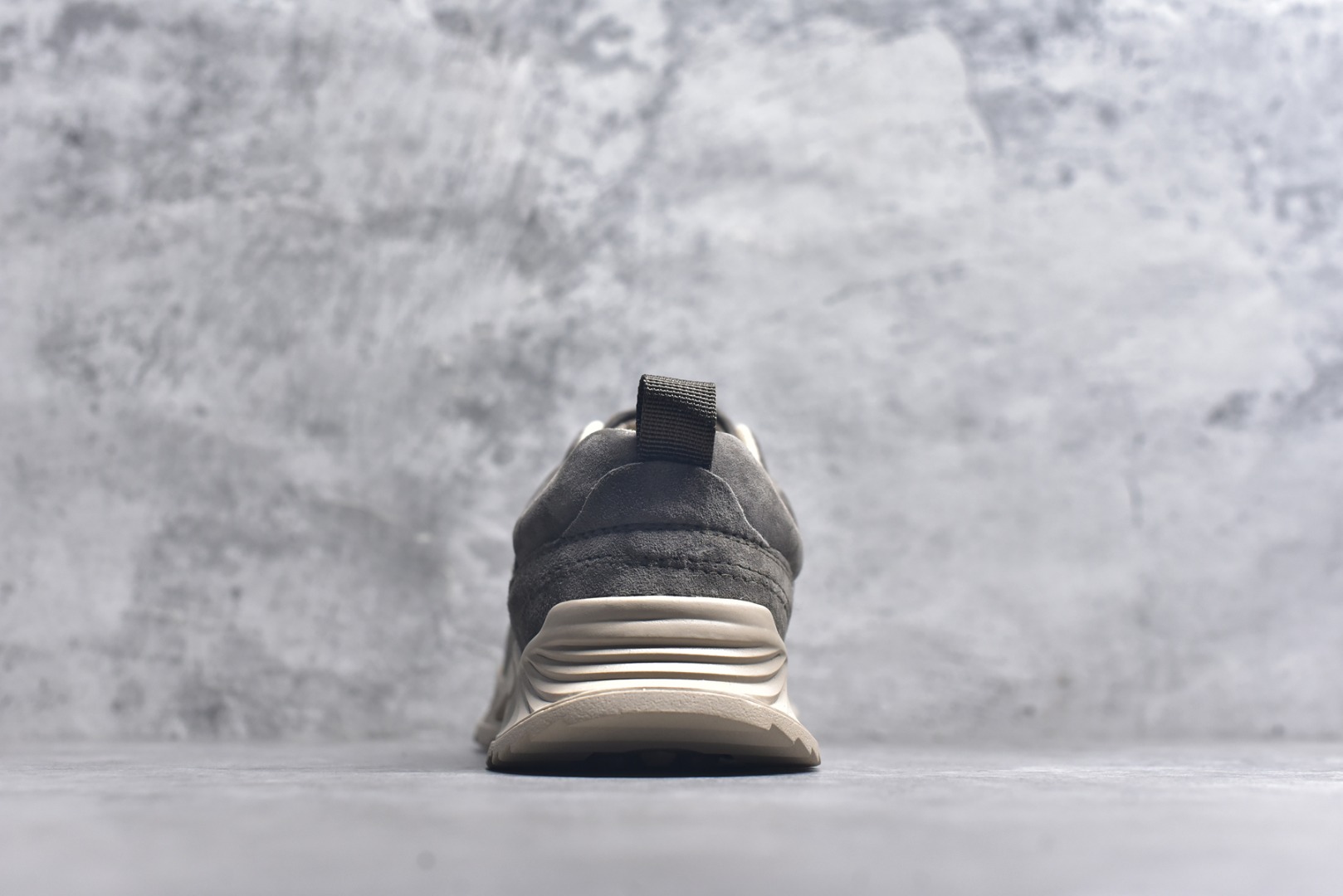 图片[5]-#CAT/卡特 Tramp Hike Low 客制款 8058 户外休闲低帮男鞋 台产耐磨麂皮材质 手工缝线固特异缝制工艺轻量柔韧橡胶防滑大底 日常随意搭配 型男必备 尺码：39 40 41 42 43 44-选品中心