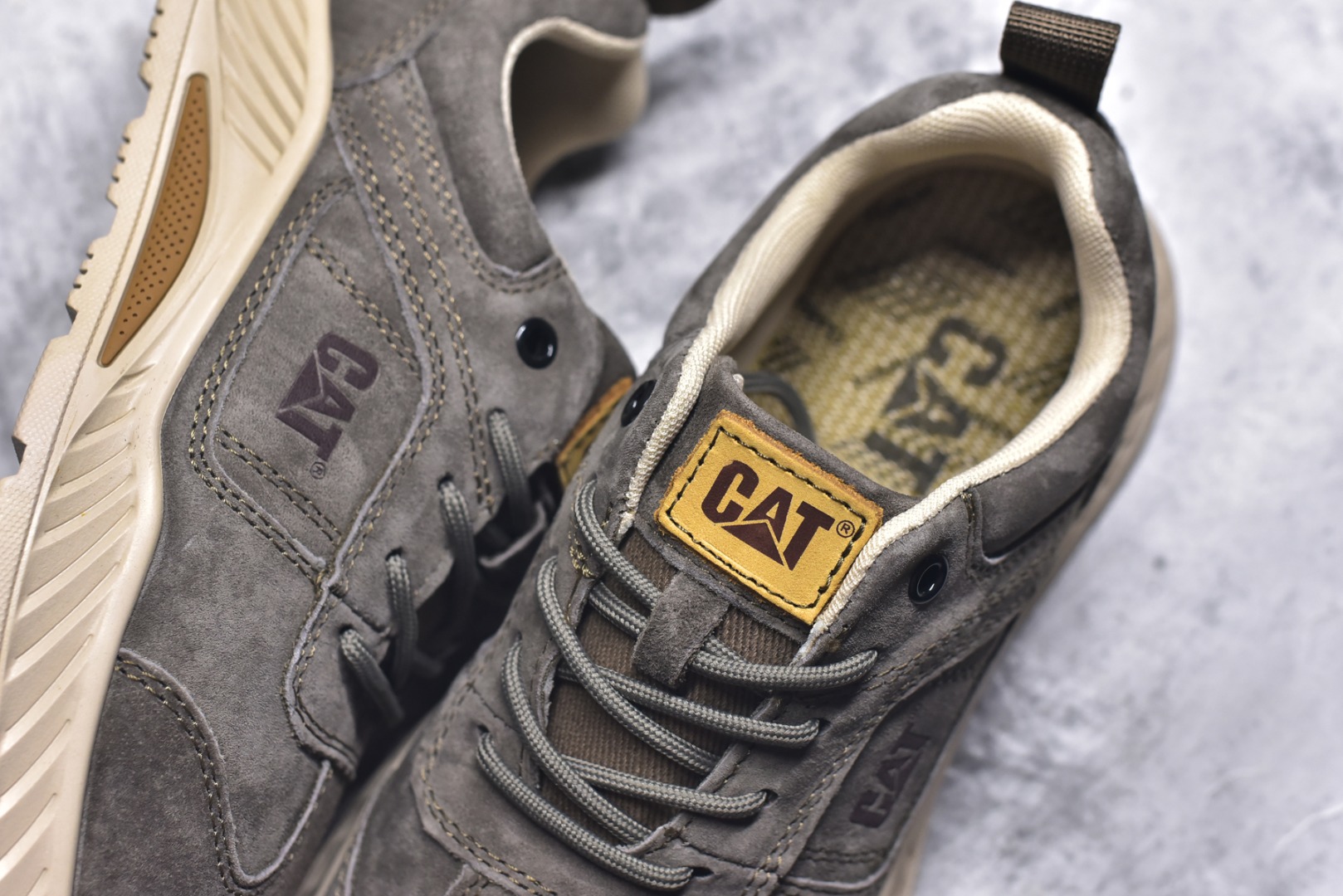 图片[9]-#CAT/卡特 Tramp Hike Low 客制款 8058 户外休闲低帮男鞋 台产耐磨麂皮材质 手工缝线固特异缝制工艺轻量柔韧橡胶防滑大底 日常随意搭配 型男必备 尺码：39 40 41 42 43 44-选品中心