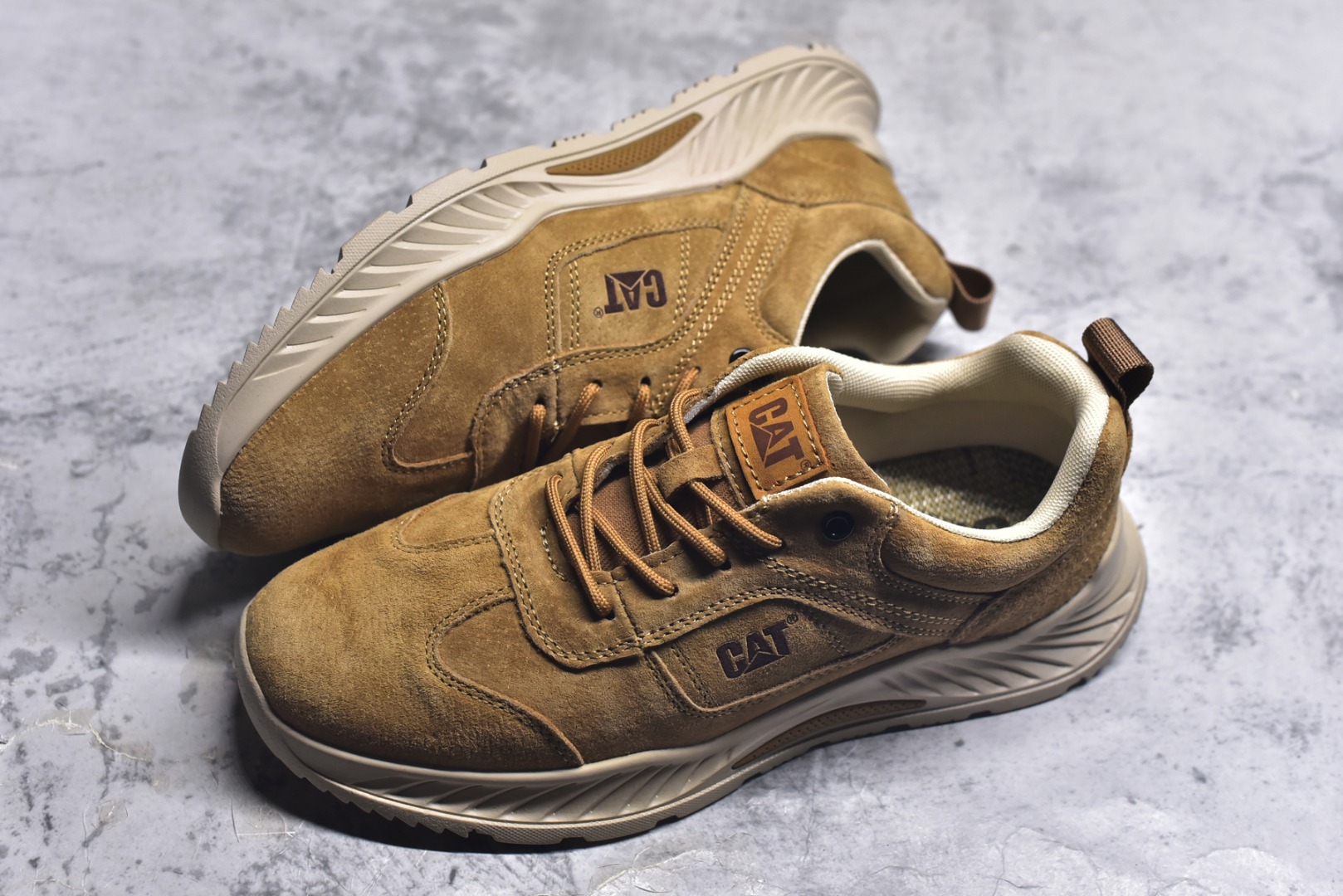 图片[7]-#CAT/卡特 Tramp Hike Low 客制款 8058 户外休闲低帮男鞋 台产耐磨麂皮材质 手工缝线固特异缝制工艺轻量柔韧橡胶防滑大底 日常随意搭配 型男必备 尺码：39 40 41 42 43 44-选品中心