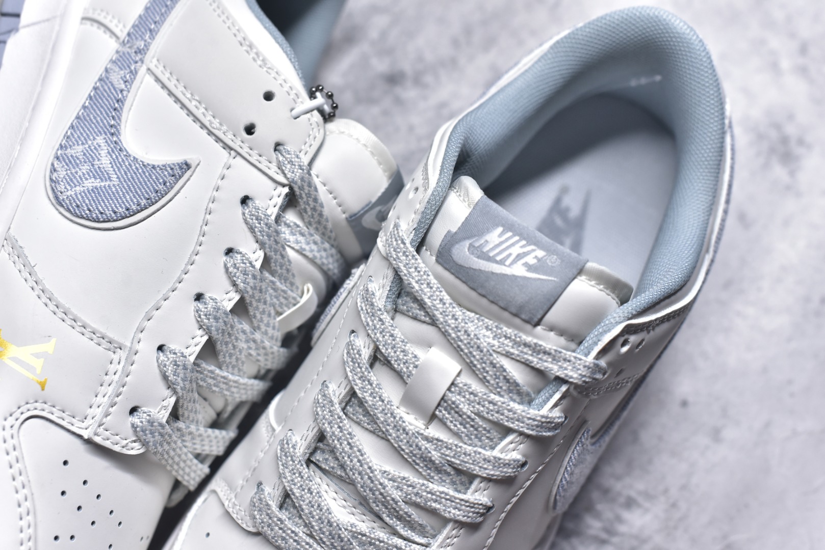 图片[9]-#Nike SB Dunk Low LV联名 灰牛仔勾 周年高端定制 低帮休闲板鞋 CS1688-126 #定制鞋盒 大厂纯原品质出货 超高清洁度 皮料切割干净无任何毛边 细节完美 尺码：36 36.5 37.5 38 38.5 39 40 40.5 41 42 42.5 43 44 44.5 45 9.E5-选品中心