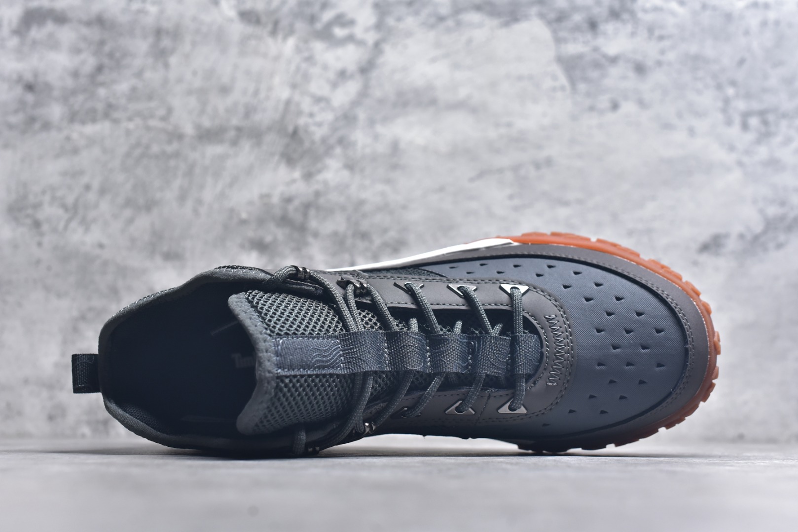 图片[4]-#Timberland添柏岚，户外高帮休闲大黄靴系列 广东大厂品质 原盒原包装 24ss新款 时尚潮流搭配 面料采用意大利🇮🇹顶级磨砂细纹牛皮 搭配防臭防腐真皮乳胶鞋垫 大底到五金都是代工厂原材料制作 同原版固特异永不开胶工艺 好货不杀猪 首单质量严格把控 全网独家首发 品质毋庸置疑 全套官网统一包装 给您完美的穿着体验 质量考究耐穿 型男必备 专治不帅 高品质脚感一流 今年冬季防寒户外专用 日常随意搭配 货号：TB-0A6A98-Y55 尺码：40-41-41.5-42-43-43.5-44-44.5-45-45.5-46-选品中心