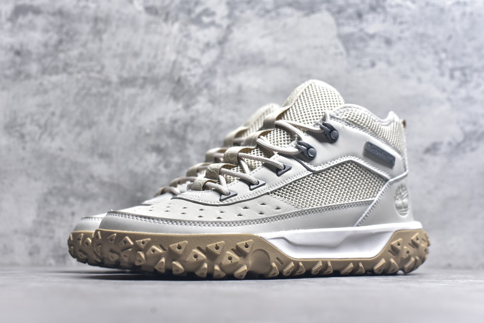 图片[2]-#Timberland添柏岚，户外高帮休闲大黄靴系列 广东大厂品质 原盒原包装 24ss新款 时尚潮流搭配 面料采用意大利🇮🇹顶级磨砂细纹牛皮 搭配防臭防腐真皮乳胶鞋垫 大底到五金都是代工厂原材料制作 同原版固特异永不开胶工艺 好货不杀猪 首单质量严格把控 全网独家首发 品质毋庸置疑 全套官网统一包装 给您完美的穿着体验 质量考究耐穿 型男必备 专治不帅 高品质脚感一流 今年冬季防寒户外专用 日常随意搭配 货号：TB-0A6CW1-EUY 尺码：40-41-41.5-42-43-43.5-44-44.5-45-45.5-46-选品中心