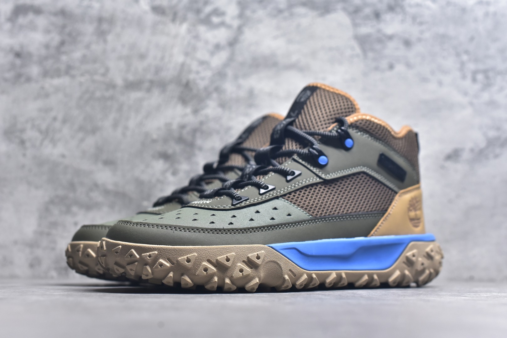 图片[2]-#Timberland添柏岚，户外高帮休闲大黄靴系列 广东大厂品质 原盒原包装 24ss新款 时尚潮流搭配 面料采用意大利🇮🇹顶级磨砂细纹牛皮 搭配防臭防腐真皮乳胶鞋垫 大底到五金都是代工厂原材料制作 同原版固特异永不开胶工艺 好货不杀猪 首单质量严格把控 全网独家首发 品质毋庸置疑 全套官网统一包装 给您完美的穿着体验 质量考究耐穿 型男必备 专治不帅 高品质脚感一流 今年冬季防寒户外专用 日常随意搭配 货号：TB-0A5TMG-991 尺码：40-41-41.5-42-43-43.5-44-44.5-45-45.5-46-选品中心