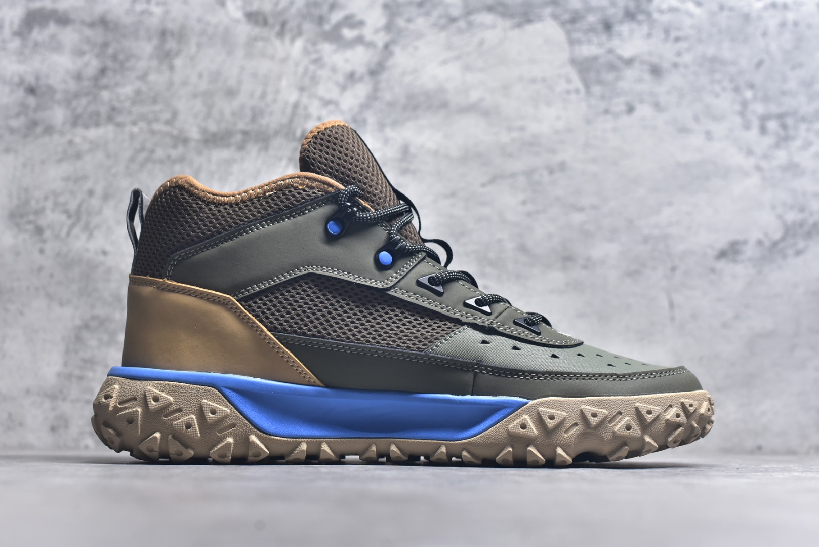 图片[3]-#Timberland添柏岚，户外高帮休闲大黄靴系列 广东大厂品质 原盒原包装 24ss新款 时尚潮流搭配 面料采用意大利🇮🇹顶级磨砂细纹牛皮 搭配防臭防腐真皮乳胶鞋垫 大底到五金都是代工厂原材料制作 同原版固特异永不开胶工艺 好货不杀猪 首单质量严格把控 全网独家首发 品质毋庸置疑 全套官网统一包装 给您完美的穿着体验 质量考究耐穿 型男必备 专治不帅 高品质脚感一流 今年冬季防寒户外专用 日常随意搭配 货号：TB-0A5TMG-991 尺码：40-41-41.5-42-43-43.5-44-44.5-45-45.5-46-选品中心