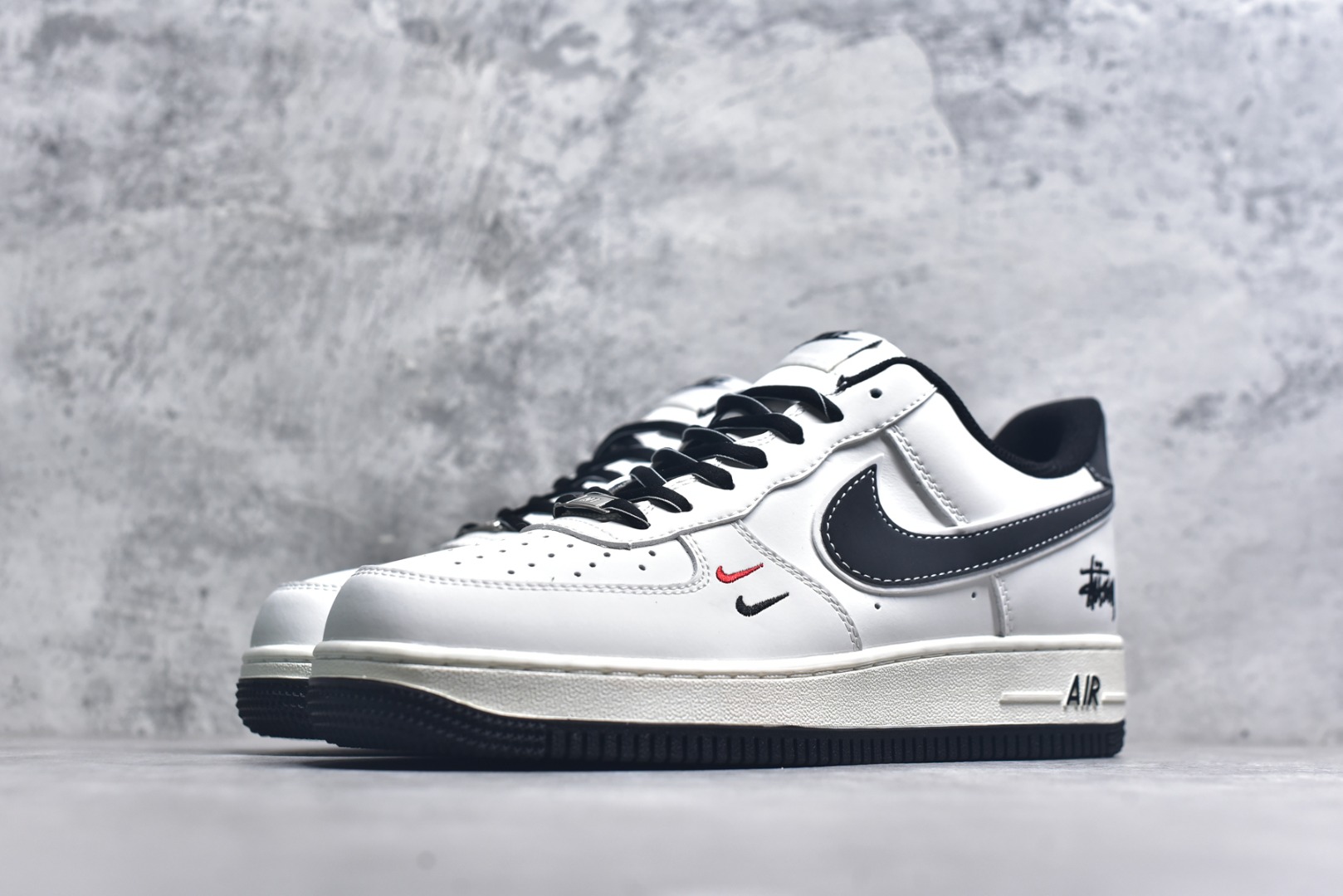 图片[2]-#Nike Air Force 1\’07 Low 斯图西联名 米黑勾黑底 空军一号低帮休闲板鞋 CS5288-037 #原楦头原纸板 原装鞋盒 定制五金配件 内置全掌气垫 原厂鞋底 尺码：36 36.5 37.5 38 38.5 39 40 40.5 41 42 42.5 43 44 44.5 45 9.D4-选品中心