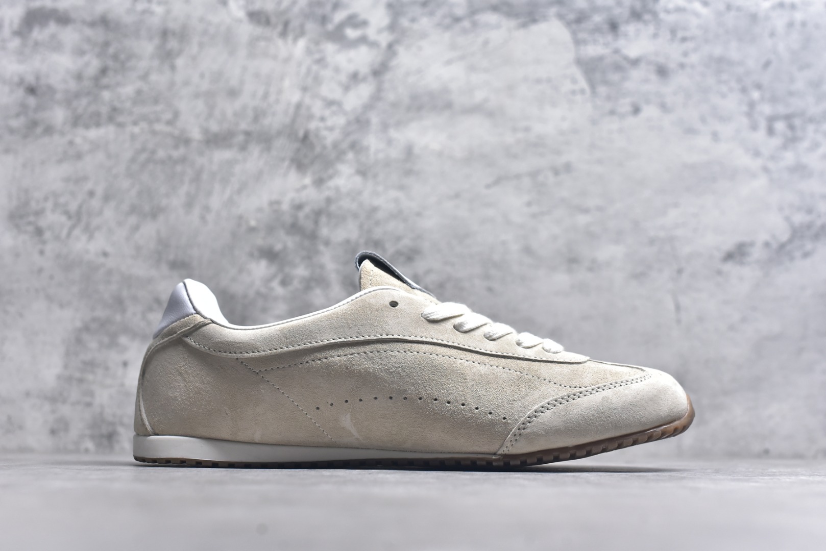 图片[3]-#Alo Yoga Sunset Sneaker 徳训生活休闲鞋 白色 尺码：36 36.5 37 37.5 38 38.5 39 40 41 41.5 42 42.5 43 44 45 9.D4-选品中心