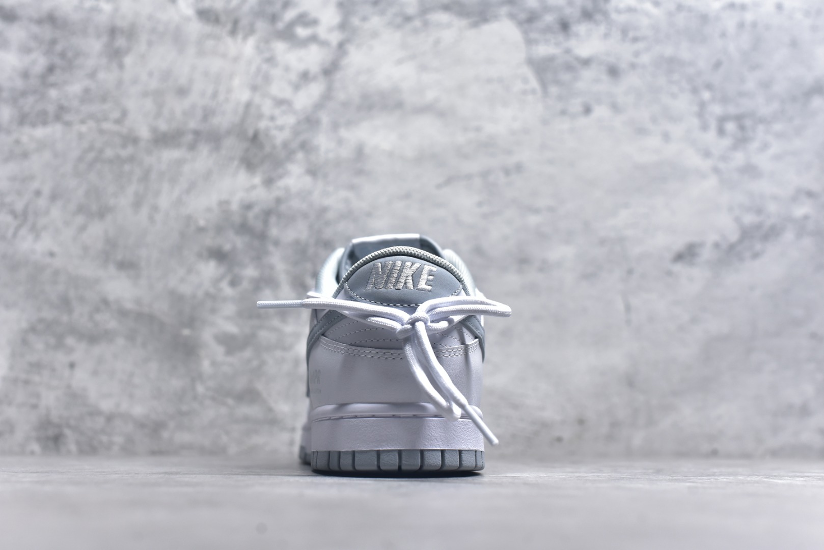 图片[5]-#NK Dunk Low 星郎 WG0528-101 大厂出品 极力推荐 原装头层材料 独家版型蒸餾加工帶來的是更好的视觉和脚感体验大厂纯原品质出货 清洁度 电绣工艺 皮料切割干净无任何毛边 细节完美 实拍调校N版已经零色差零失真 百分百还原实物色彩所见即所得 不存在货不对板色差等低级问题 选购参考实物拍摄 不混卖不参货 只用心做好货严格选品 承诺混一赔十 尺码：40 40.5 41 42 42.5 43 44 44.5 45 46-选品中心