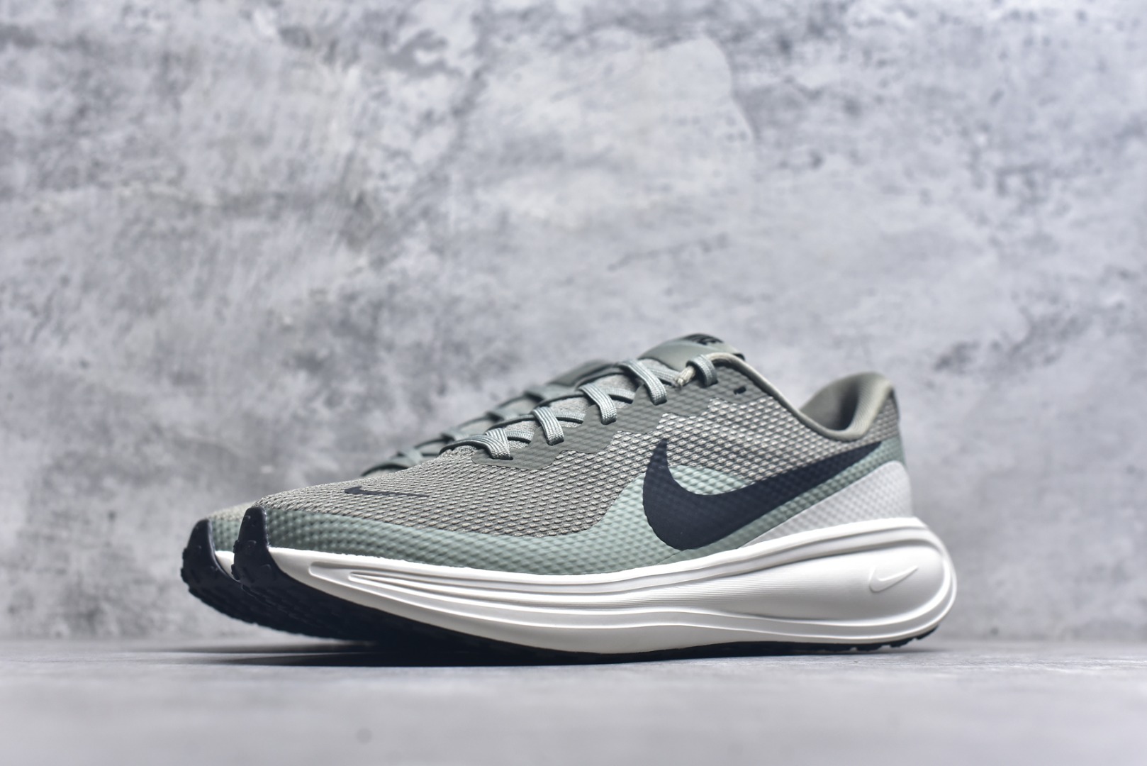 图片[2]-#NIKE REVOLUTION 8轻盈跑鞋舒适百搭防滑耐磨 低帮 休闲跑步鞋 货号：HJ9198 300 尺码：39 40 40.5 41 42 42.5 43 44 44.5 45-选品中心