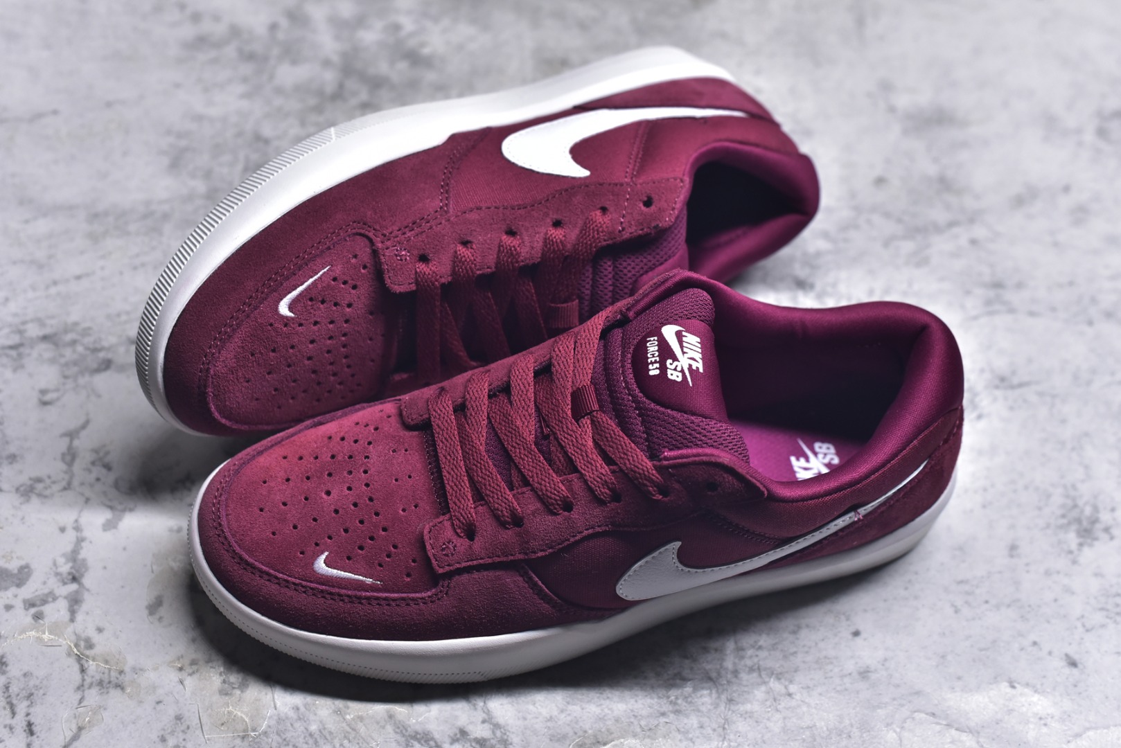 图片[7]-#NK SB Force 58 空军58系列低帮休闲运动滑板板鞋 DV5477-108 鞋面由帆布和麂皮拼接 层次感丰富 搭配硫化外底 耐磨耐穿 鞋舌及中底后跟处饰有SB Logo 表明鞋款身份 采用包边设计 经久耐穿 硫化结构则有效提升灵活性 穿上这款全新推出的创意力作 助你耀动街头 尺码：36 36.5 37.5 38 38.5 39 40 40.5 41 42 42.5 43 44 45-选品中心