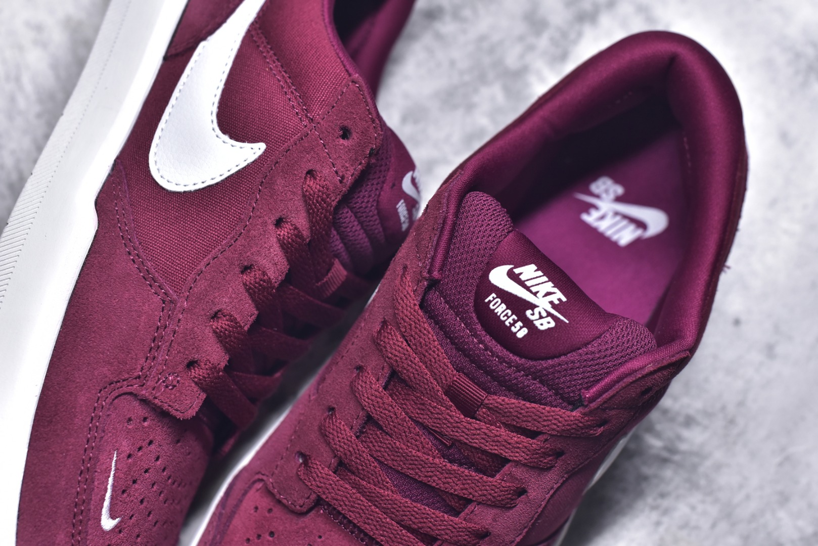 图片[9]-#NK SB Force 58 空军58系列低帮休闲运动滑板板鞋 DV5477-108 鞋面由帆布和麂皮拼接 层次感丰富 搭配硫化外底 耐磨耐穿 鞋舌及中底后跟处饰有SB Logo 表明鞋款身份 采用包边设计 经久耐穿 硫化结构则有效提升灵活性 穿上这款全新推出的创意力作 助你耀动街头 尺码：36 36.5 37.5 38 38.5 39 40 40.5 41 42 42.5 43 44 45-选品中心