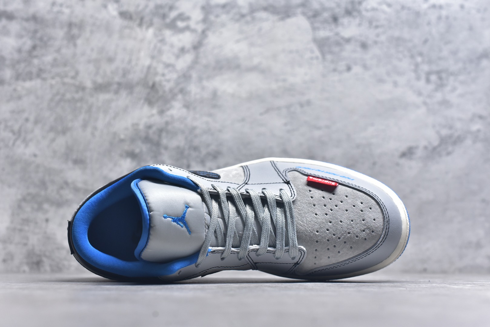 图片[4]-#海外爆款限量发售！高端定制Air Jordan 1 Low AJ1 乔1 “北面联名—灰蓝猪八”高端定制 低帮复古篮球鞋 #定制鞋盒 大厂纯原品质出货 超高清洁度 皮料切割干净无任何毛边 细节完美 货号：LD2025-002 尺码：36 36.5 37.5 38 38.5 39 40 40.5 41 42 42.5 43 44 44.5 45-选品中心