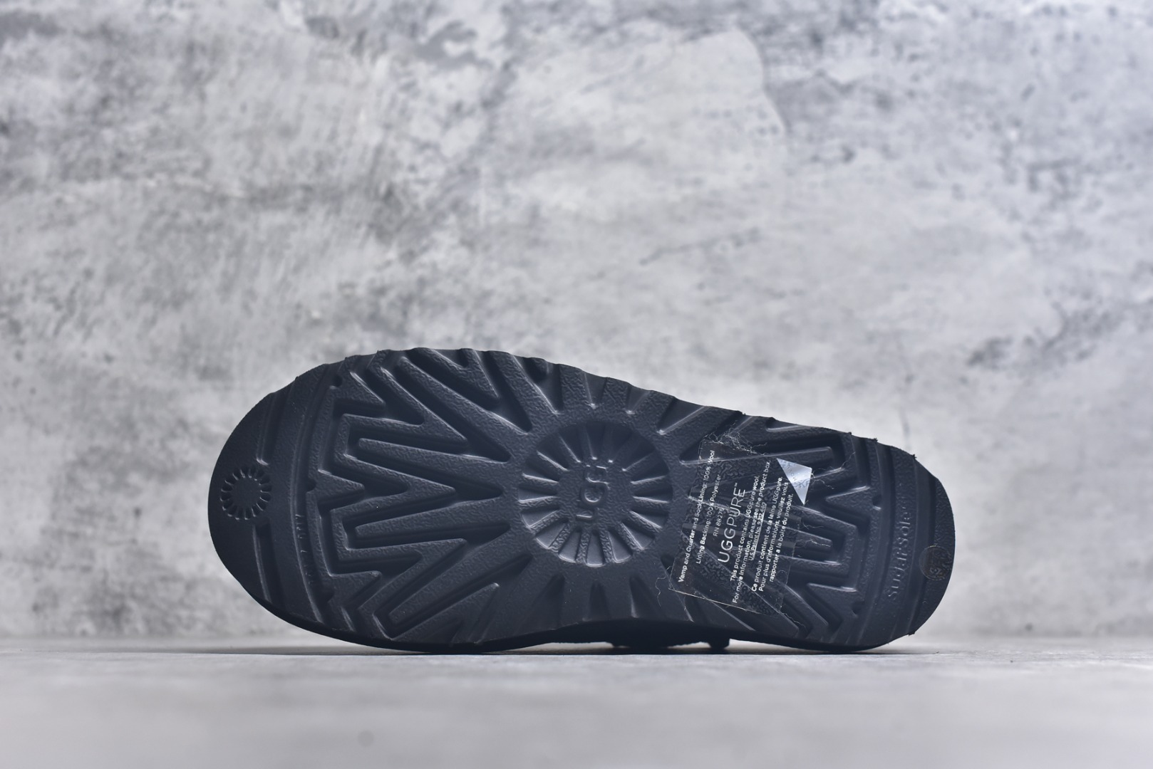 图片[6]-#X1 全网最齐 ugg 100个配色 市面顶级版本 25新款 UGG Classic Micro 经典超迷你 经典靴型搭载更低帮设计 居家外出易搭配 广州外贸大厂生产 鞋头到鞋垫真羊皮毛一体 独立外盒包装 芯片 带防水工艺 区别市面任何版本 独立原版开发大底 羊绒鞋垫 冬季保暖外出 家居都是很适合的选择 近年uug推出款式系列 局部偏向年轻消费者喜好 也走到时尚潮流穿搭的前沿 鞋身材质 防泼水涂层翻毛皮鞋面 17毫米UGGPURE™植入式羊毛内底 轻便防滑舒适橡胶外底 带有品牌LOGO商标 带全套包装 尺码： 35 36 37 38 39 40-选品中心