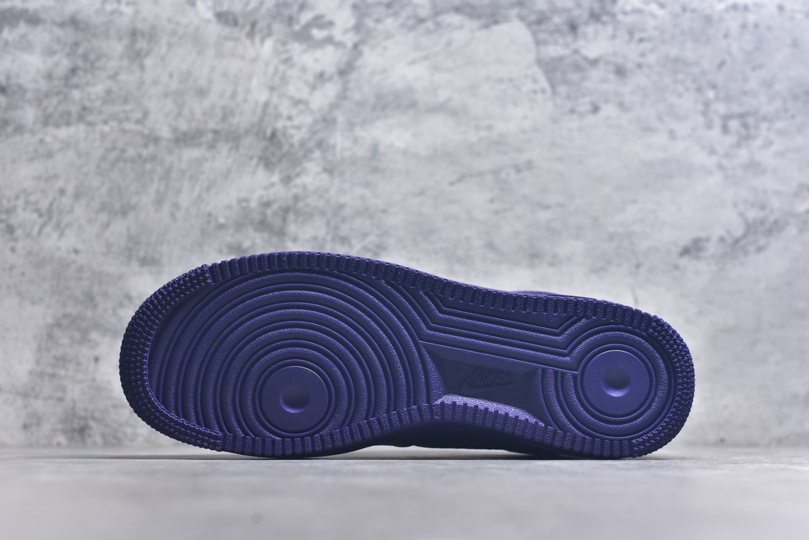 图片[6]-#NK Air Force 1 Low Kobe 空军一号时尚舒适防滑耐磨低帮板鞋 科比紫色 IB0018-500 实拍调校N版已经零色差零失真 百分百还原实物色彩所见即所得 不存在货不对板色差等低级问题 选购参考实物拍摄 不混卖不参货 只用心做好货严格选品 承诺混一赔十 尺码：36 36.5 37.5 38 38.5 39 40 40.5 41 42 42.5 43 44 44.5 45-选品中心