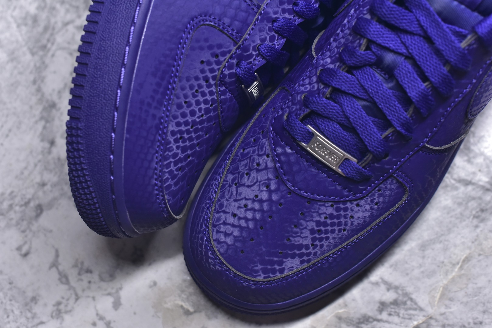 图片[8]-#NK Air Force 1 Low Kobe 空军一号时尚舒适防滑耐磨低帮板鞋 科比紫色 IB0018-500 实拍调校N版已经零色差零失真 百分百还原实物色彩所见即所得 不存在货不对板色差等低级问题 选购参考实物拍摄 不混卖不参货 只用心做好货严格选品 承诺混一赔十 尺码：36 36.5 37.5 38 38.5 39 40 40.5 41 42 42.5 43 44 44.5 45-选品中心