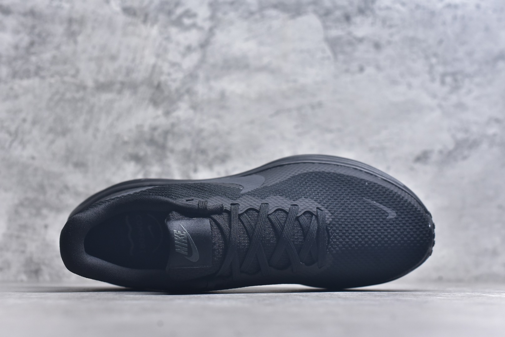 图片[4]-#NK Revolution 8 UN网面缓震运动跑鞋 HJ9198-002 泰光Zp特供批次 市面唯一支持实战的跑鞋 原档案数据原厂网纱 正确高频花纹 前后掌内置Zoom Air气垫 原装MD大底 脚感完美还原 原盒原配 QC检验、钢印 俱全 原底科技 同步原版 脚感堪比Boost 实拍调校N版已经零色差零失真 百分百还原实物色彩所见即所得 不存在货不对板色差等低级问题 选购参考实物拍摄 不混卖不参货 只用心做好货严格选品 承诺混一赔十 尺码：36 36.5 37.5 38 38.5 39 40 40.5 41 42 42.5 43 44 44.5 45-选品中心